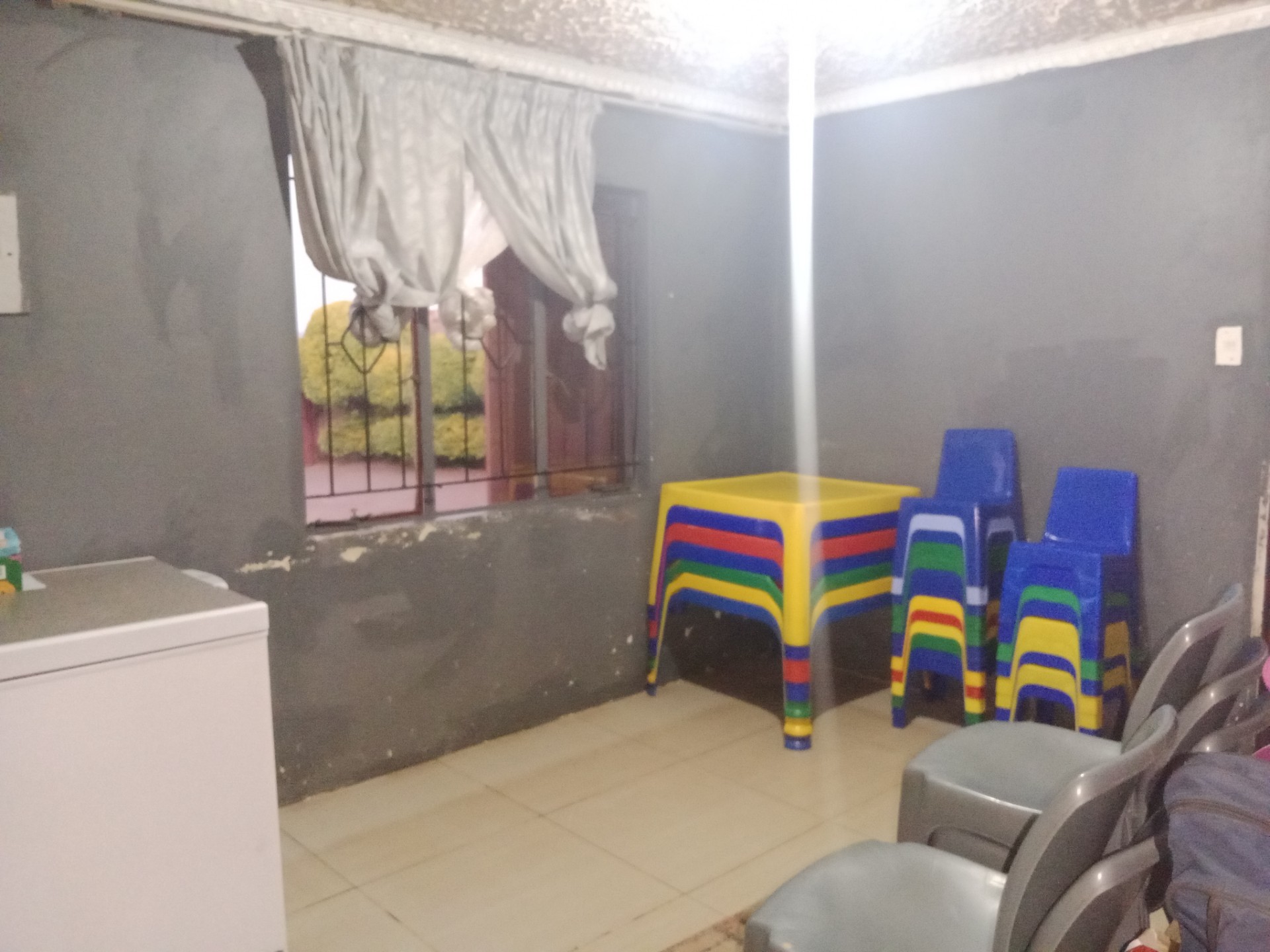 CASH INVESTMENT OPPORTUNITY ON THIS PROPERTY IN LOTUS GARDENS, PRETORIA WEST