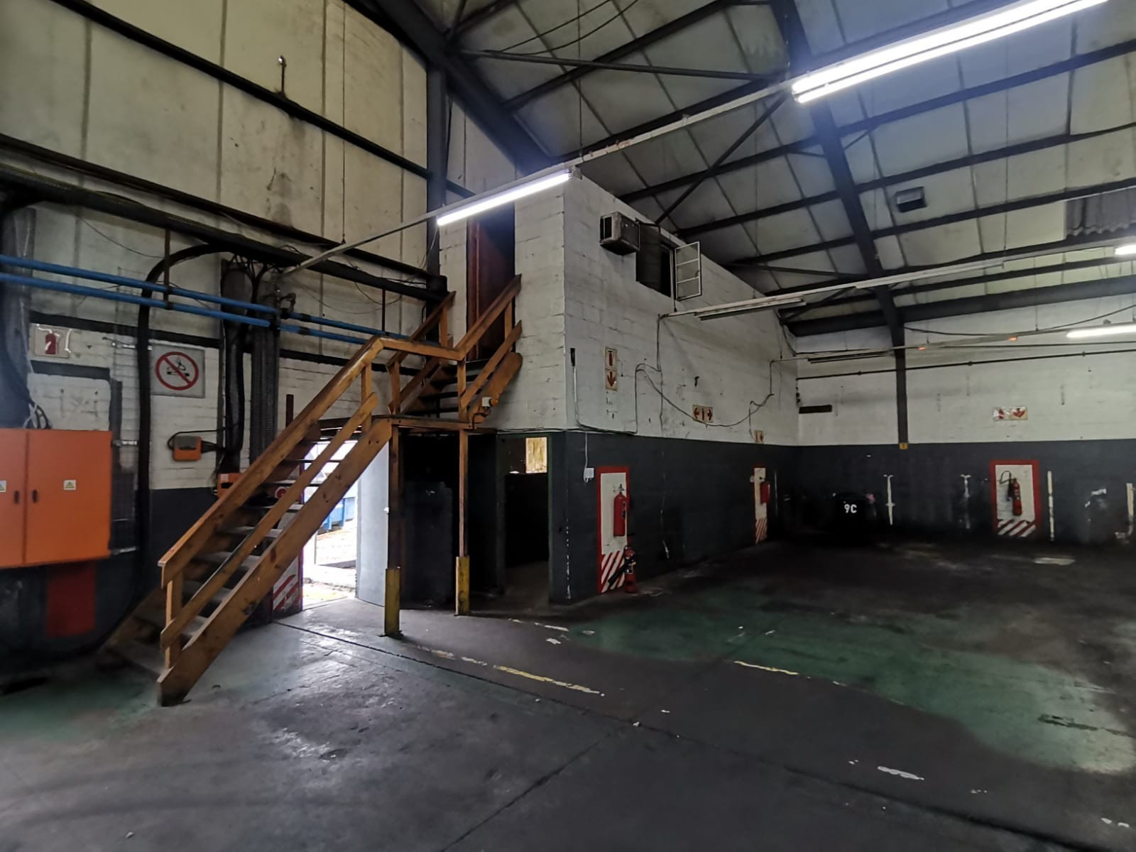 Industrial Warehouse to Let in Dal Josafat, Paarl