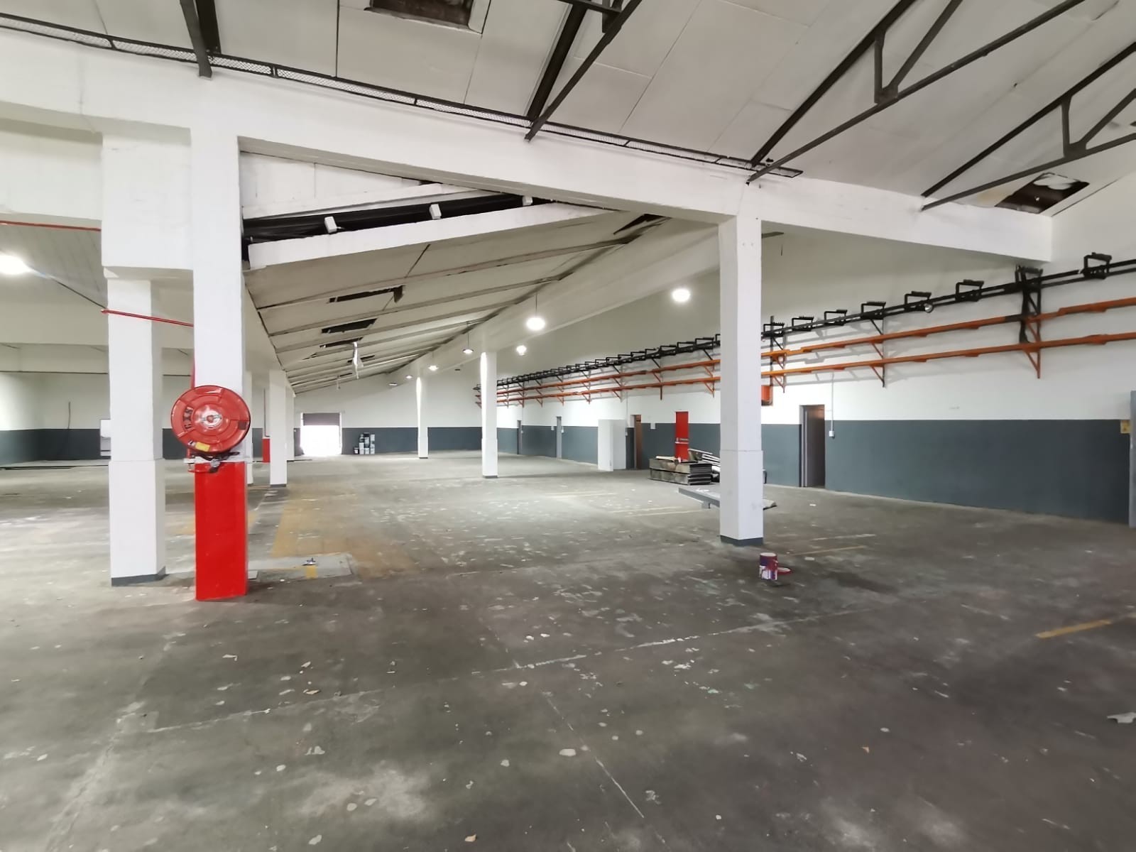 Industrial Warehouse To Let in Dal Josafat, Paarl