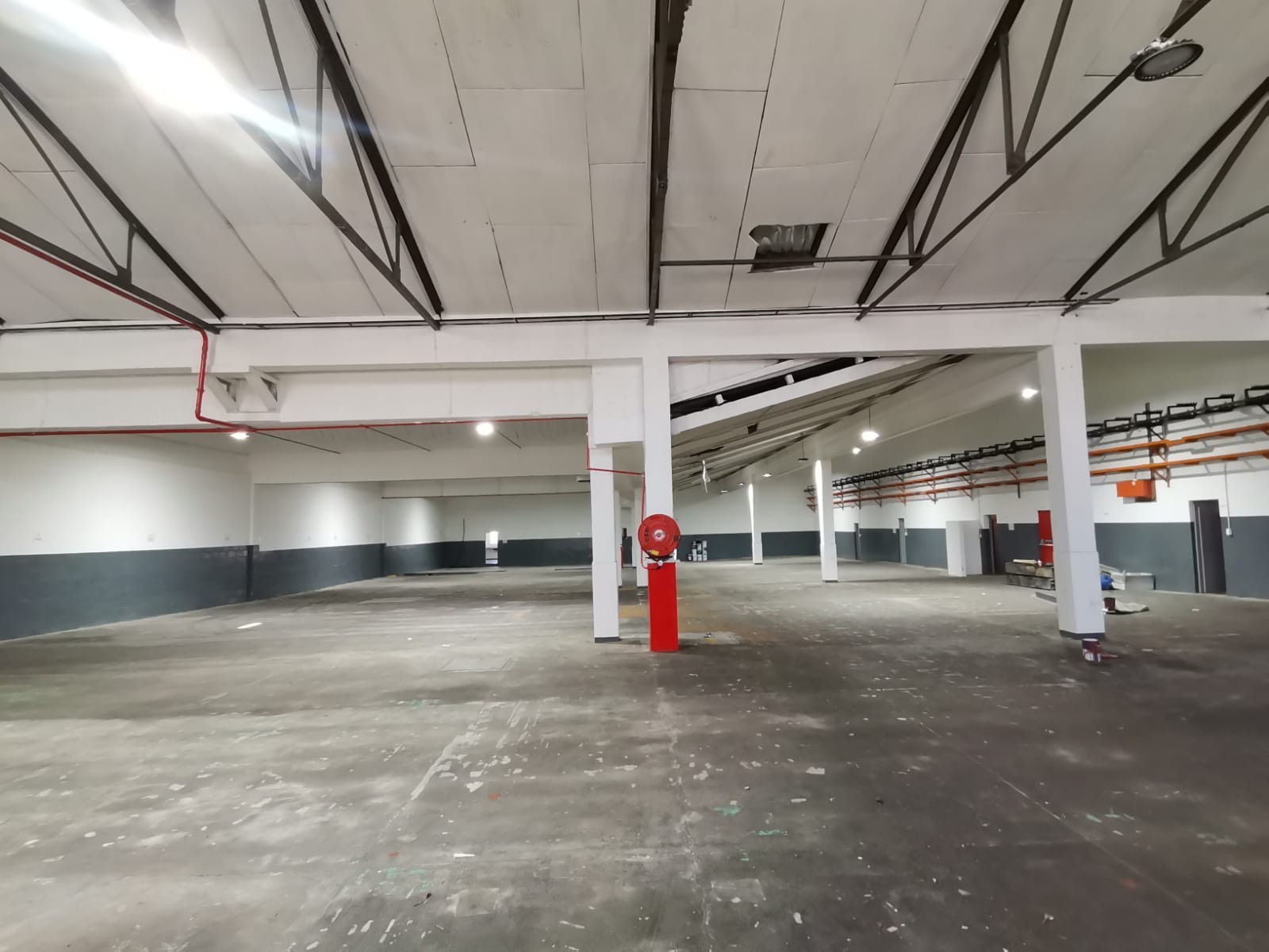 Industrial Warehouse To Let in Dal Josafat, Paarl