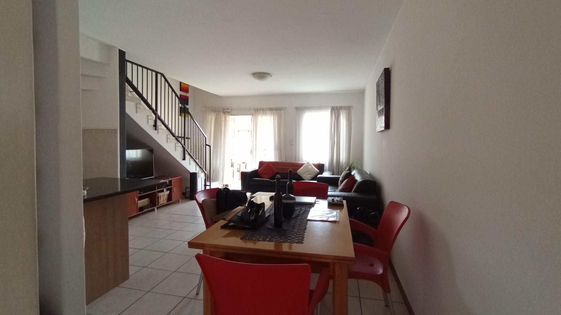 2Beds, 1 bath Duplex in a quiet Complex in Centurion