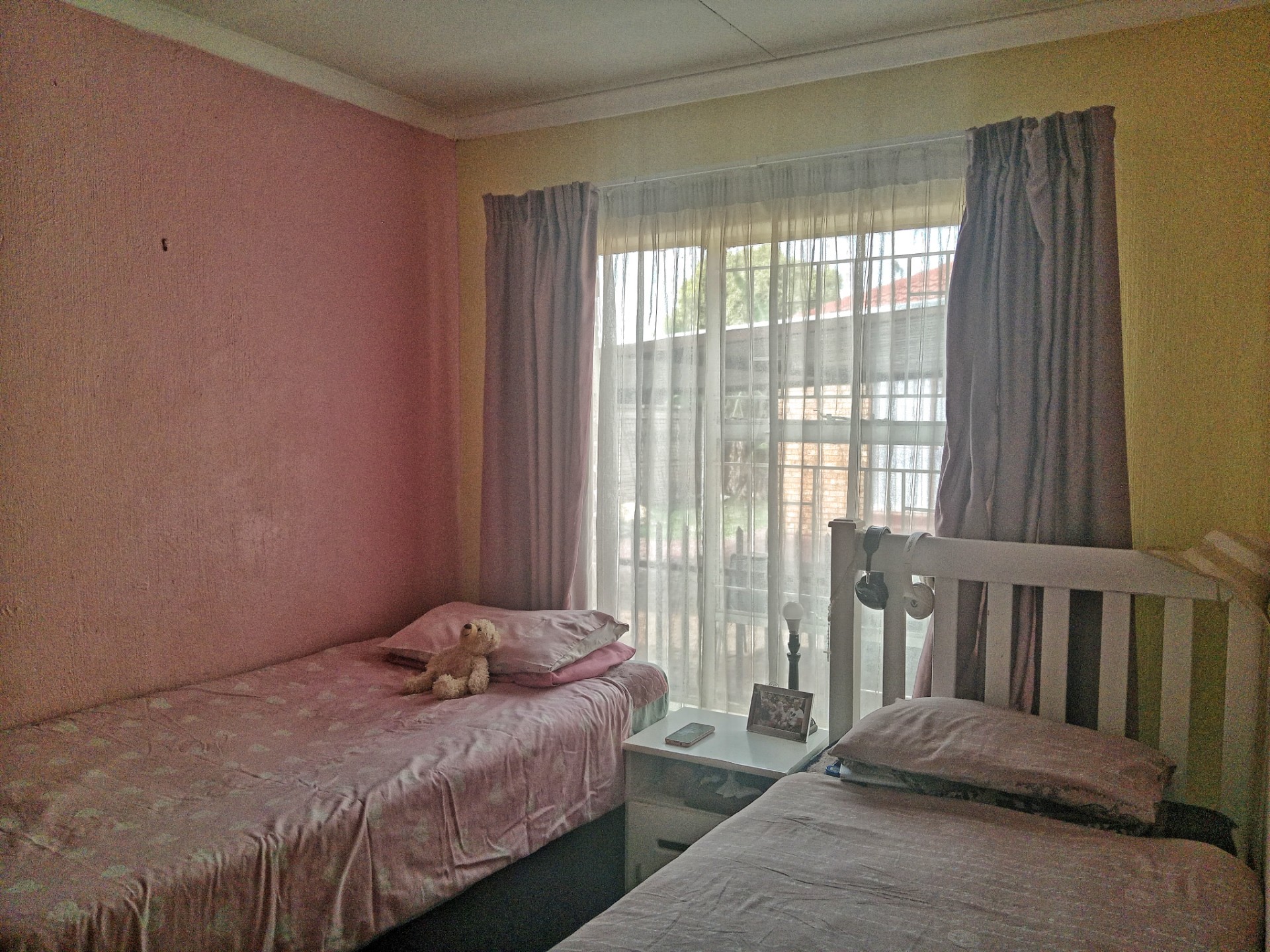 Modern House To Rent in Karenpark, Akasia. Primium and Best Location