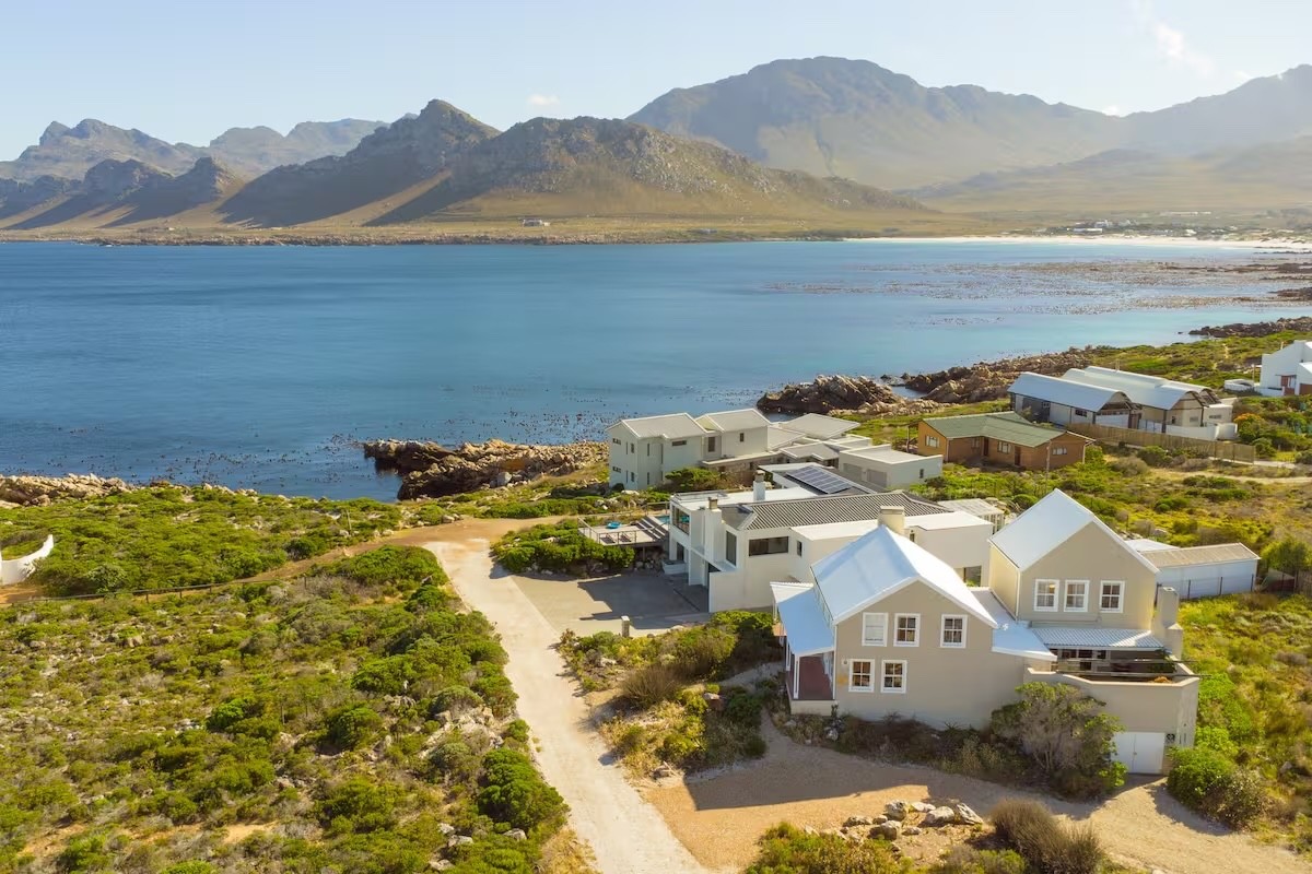 House For Sale in Pringle Bay
