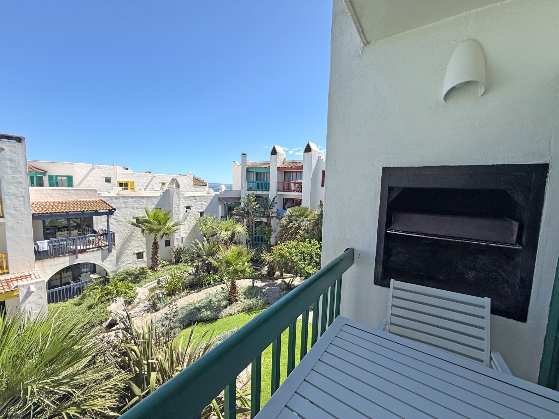 2 Bedroom, 2 Bathroom Apartment For Sale in Clup Mykonos, Langebaan