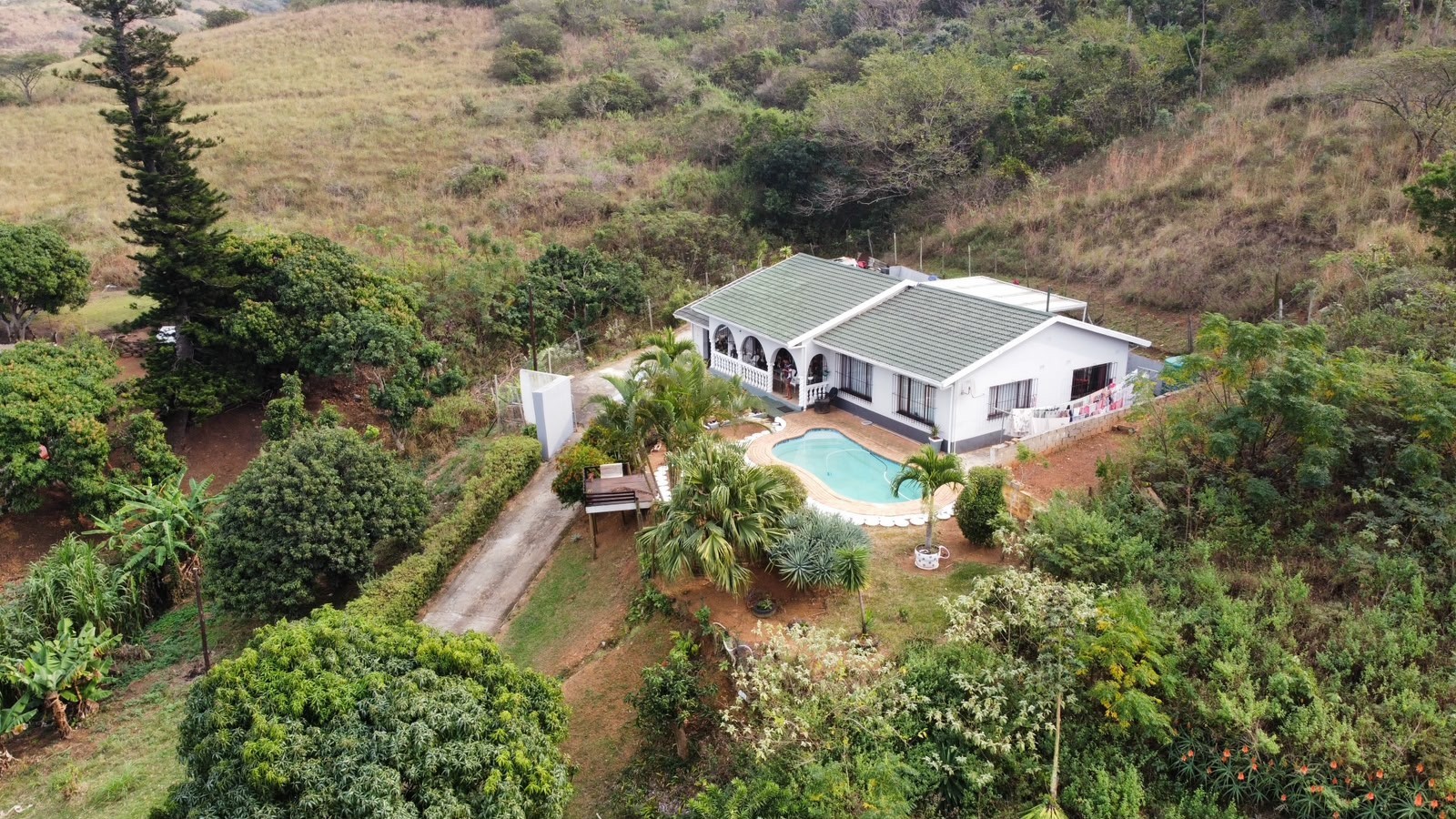 Spacious Family Home on Expansive Grounds with Scenic Views in Marburg