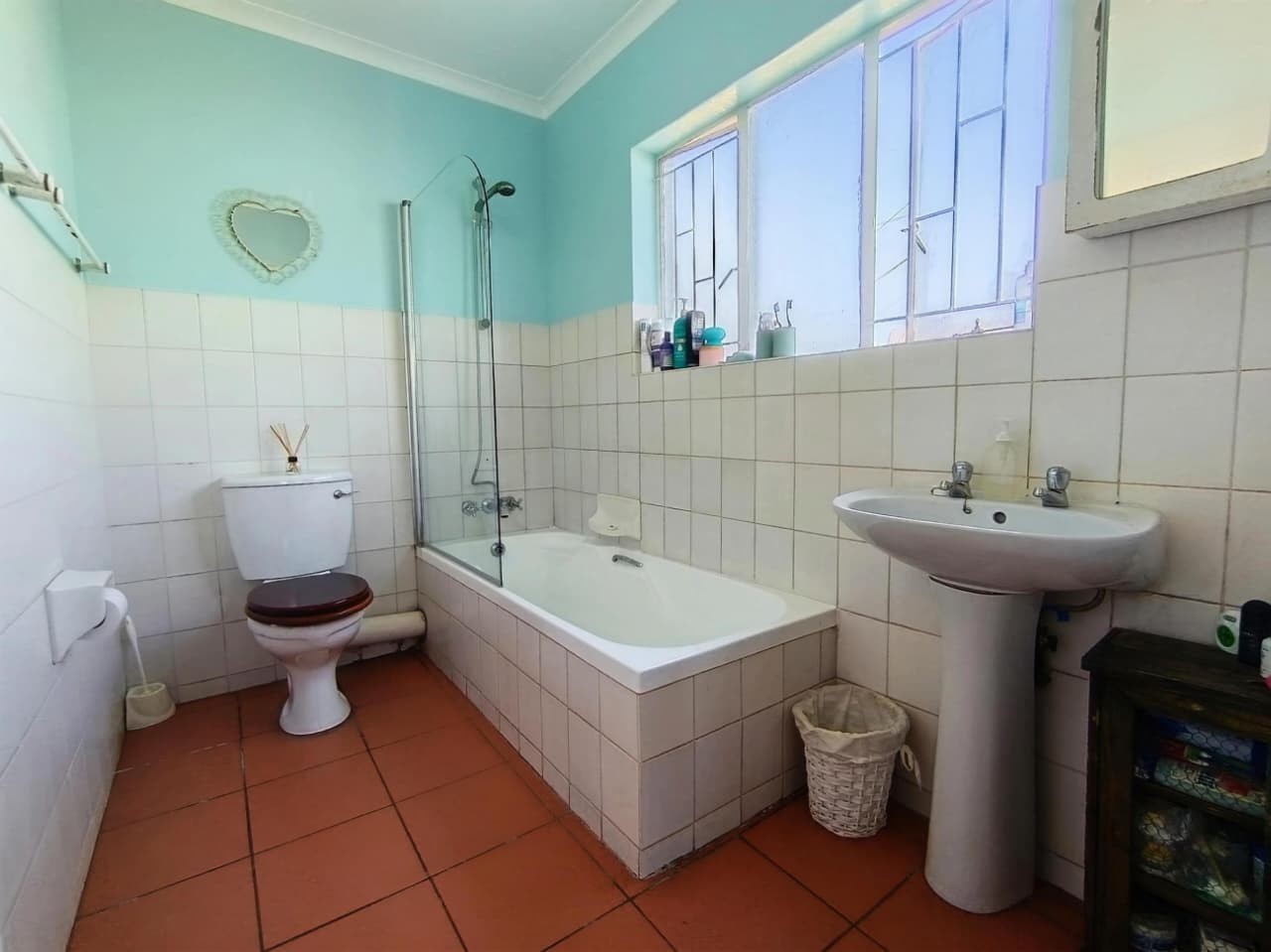 Solar-Powered 3 Bedroom Townhouse with Study, Pool and Private Garden in Moreleta Park