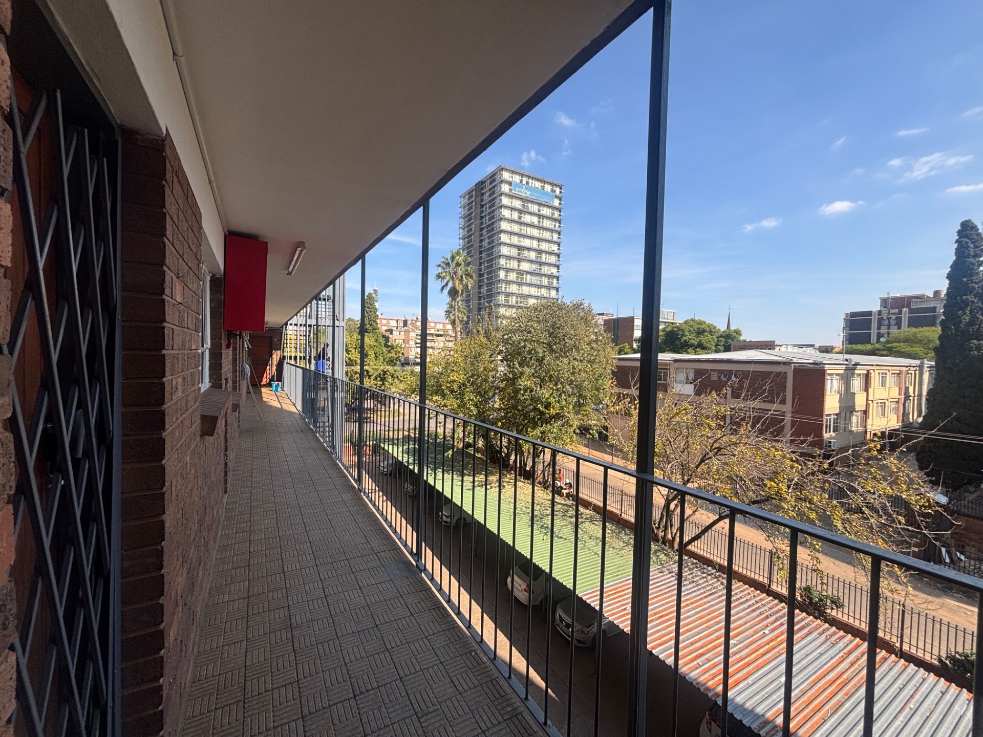 Apartment For Sale in Sunnyside, Pretoria