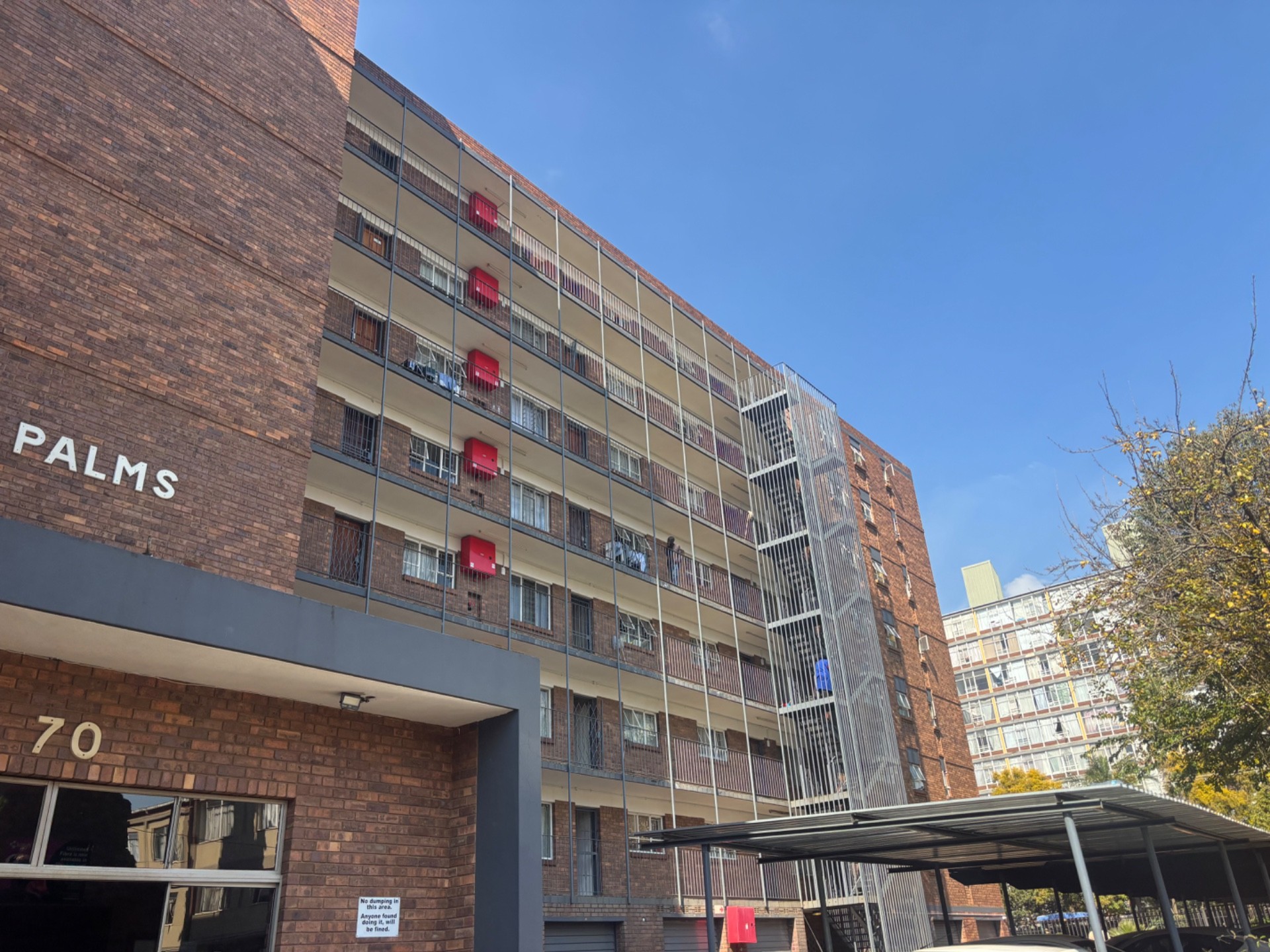 Apartment For Sale in Sunnyside, Pretoria