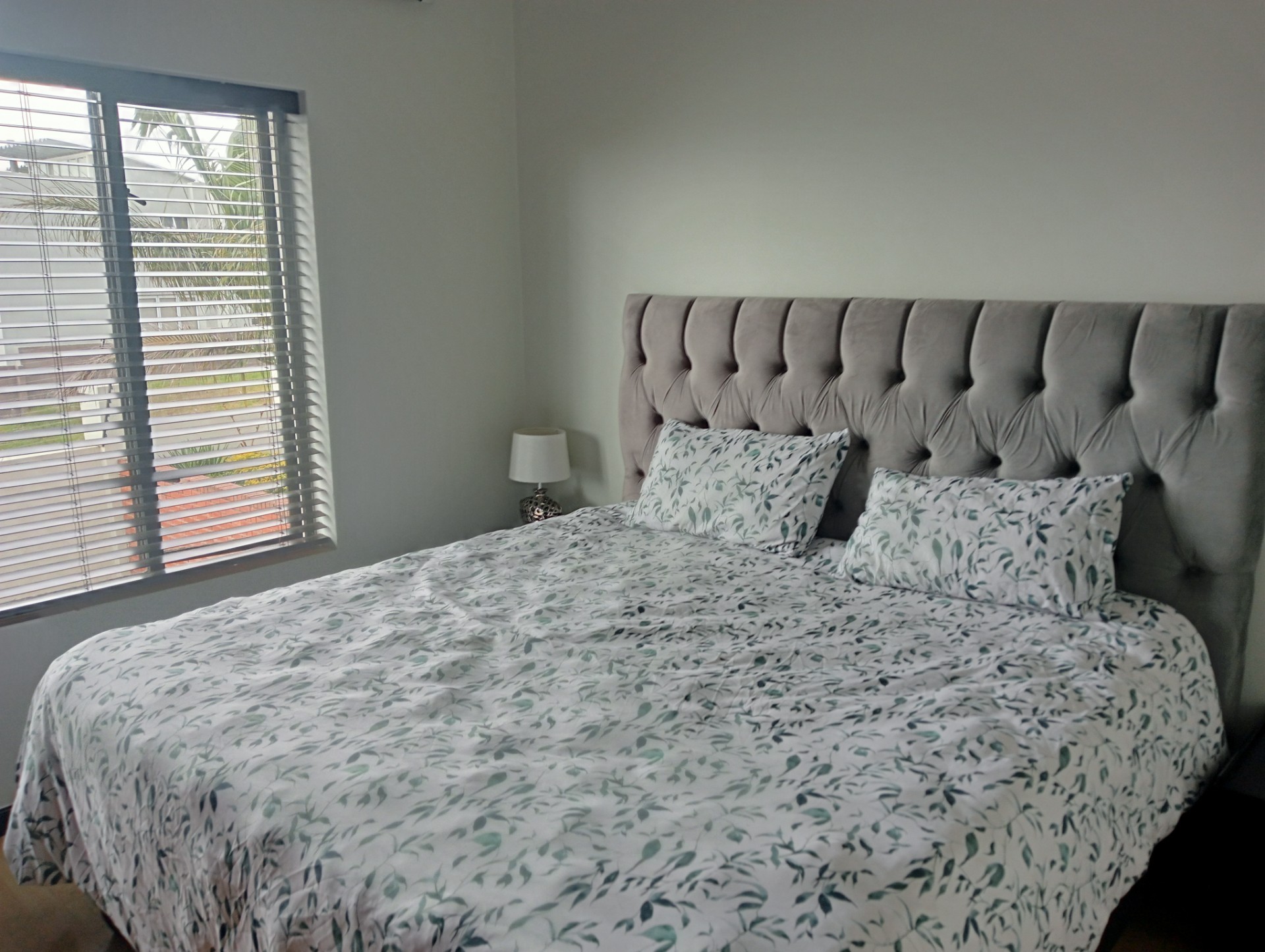 Modern, spacious 3 bedroom 2 bathroom apartment in secure estate