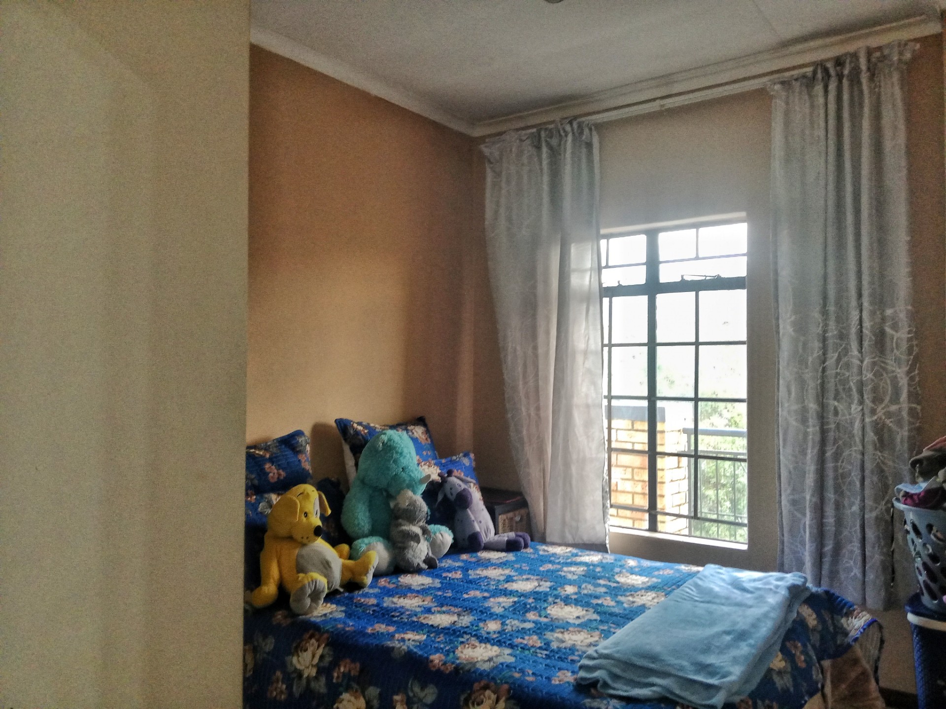 Apartment For Sale in Wonderpark Estate, Karenpark, Akasia. Secure living and Smart Investment