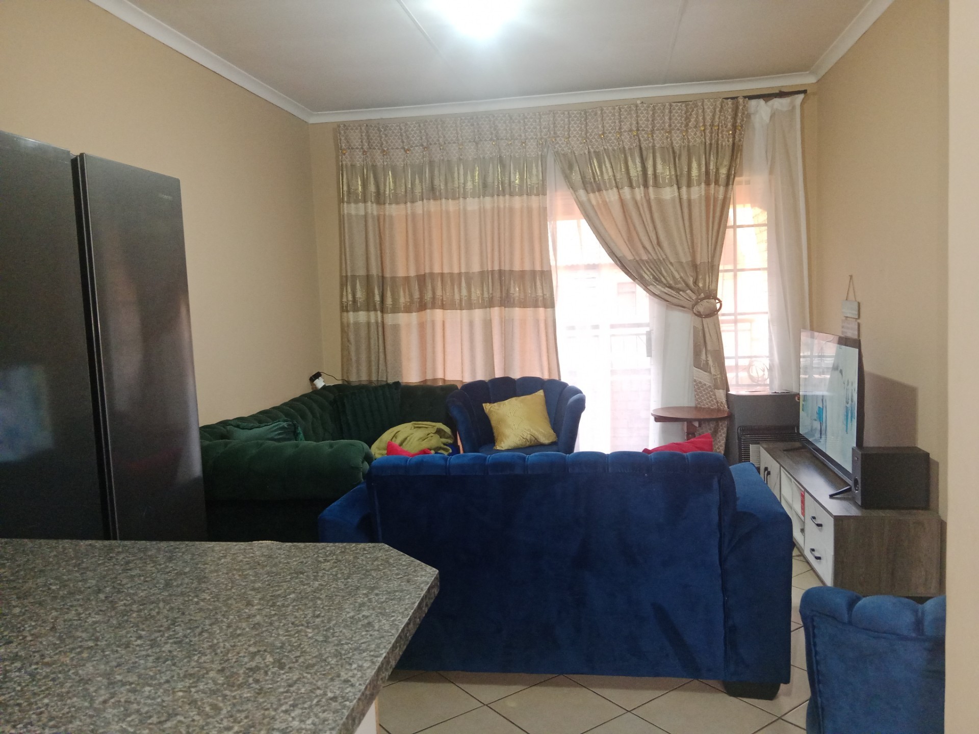 Apartment For Sale in Wonderpark Estate, Karenpark, Akasia. Secure living and Smart Investment