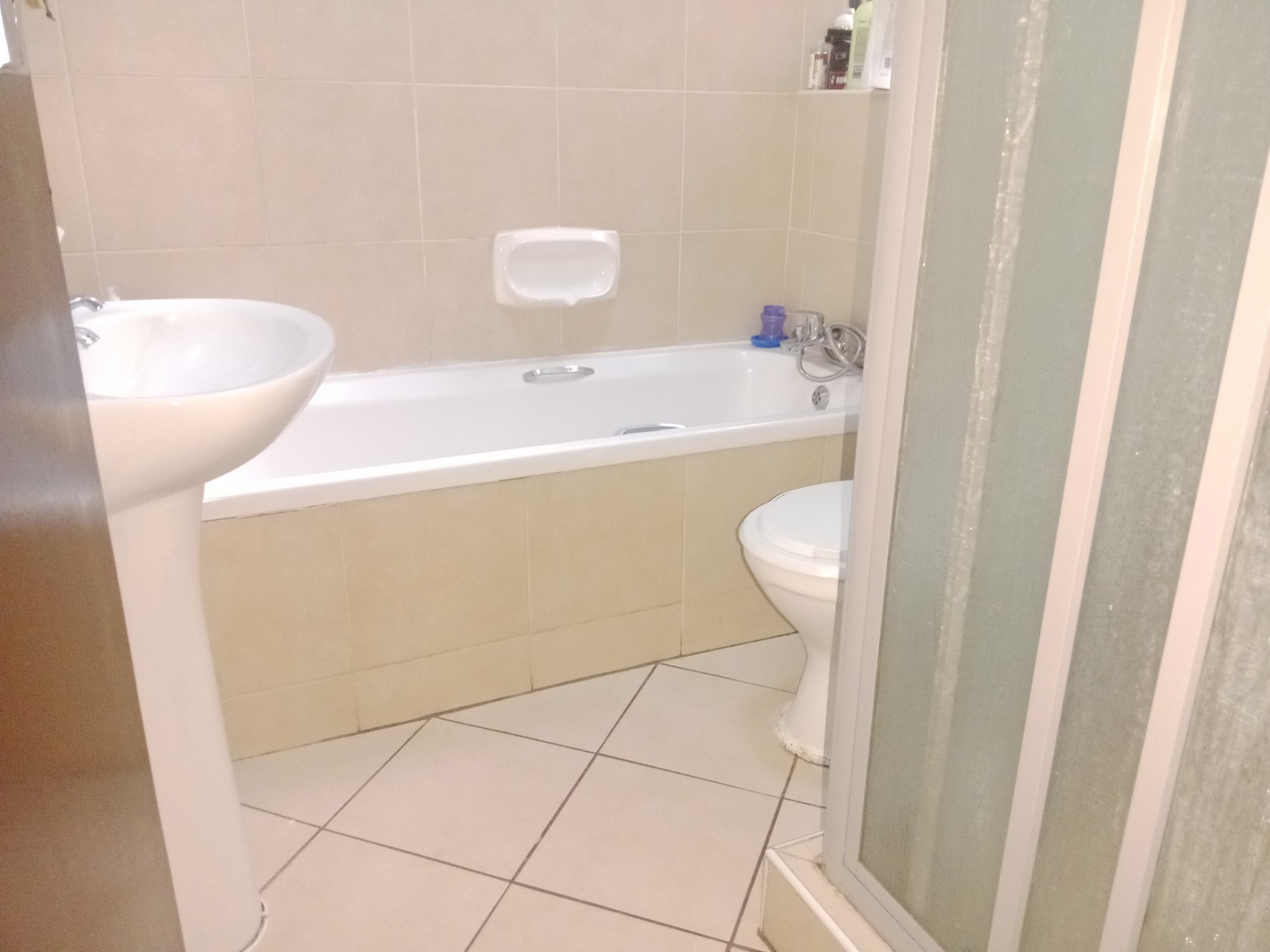 Apartment For Sale in Wonderpark Estate, Karenpark, Akasia. Secure living and Smart Investment
