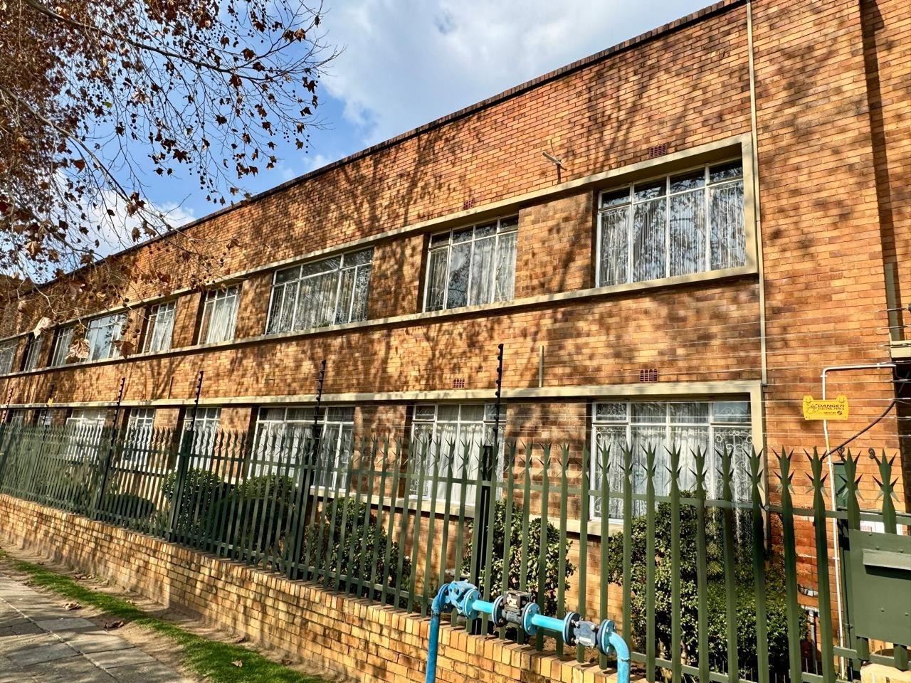Urgent Apartment for Sale in Benoni Central, Benoni- Available Immediately
