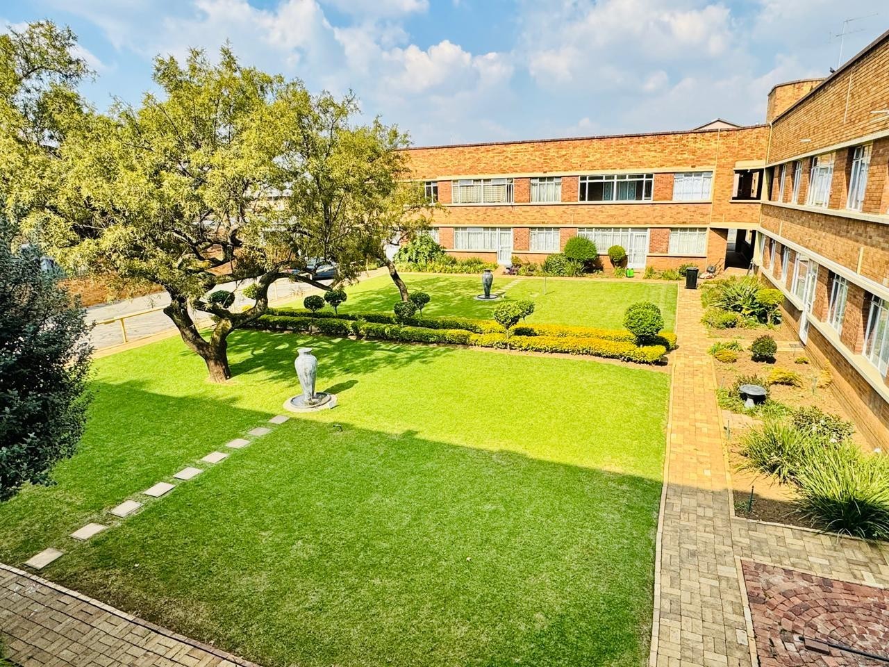 Urgent Apartment for Sale in Benoni Central, Benoni- Available Immediately