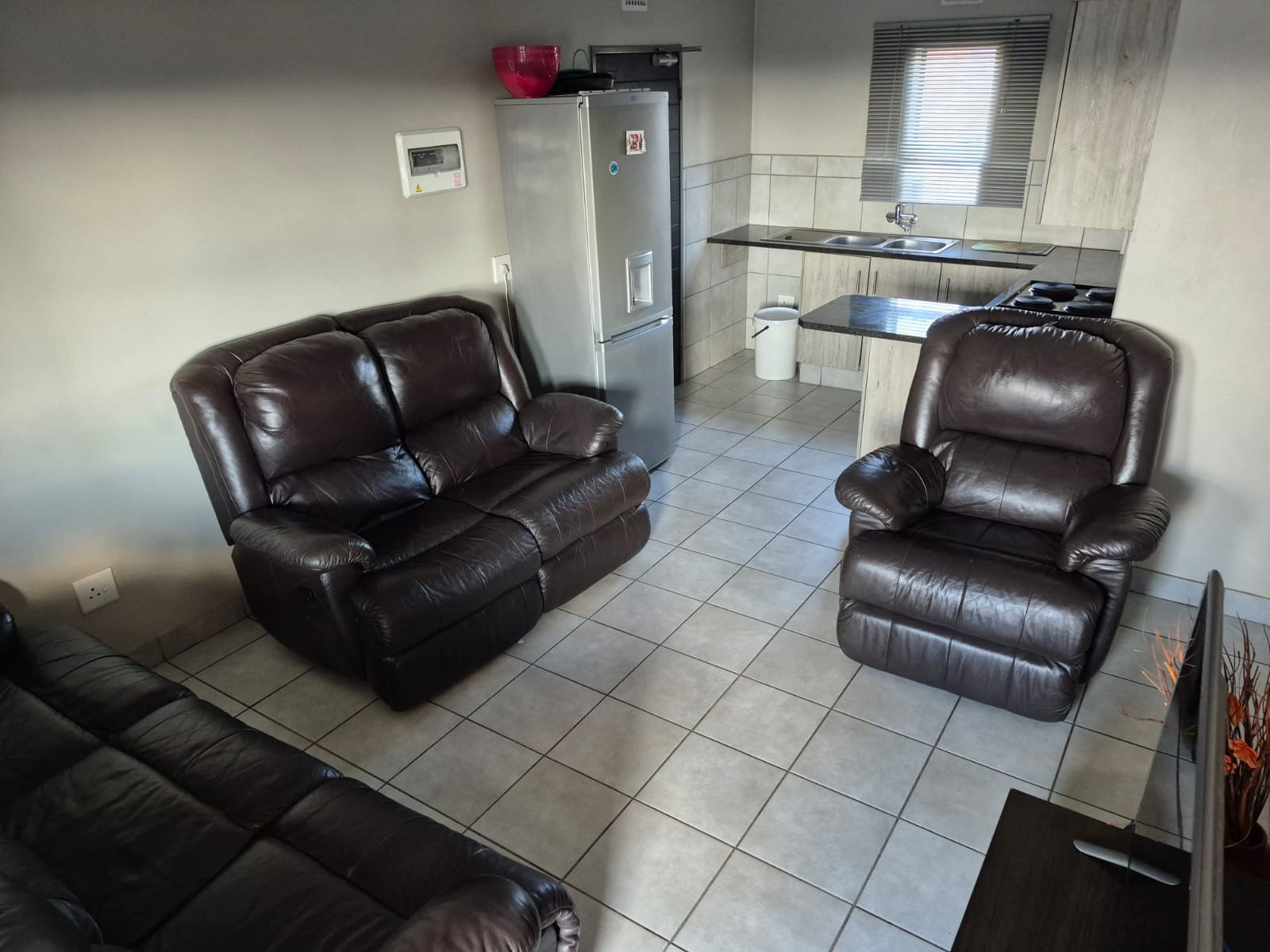 Modern 2-Bedroom Apartment For Sale in Heuweloord