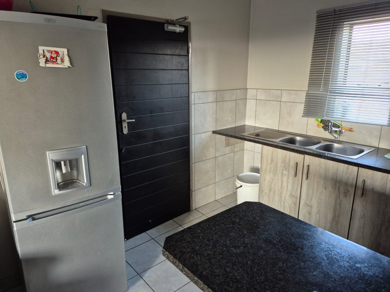 Modern 2-Bedroom Apartment For Sale in Heuweloord