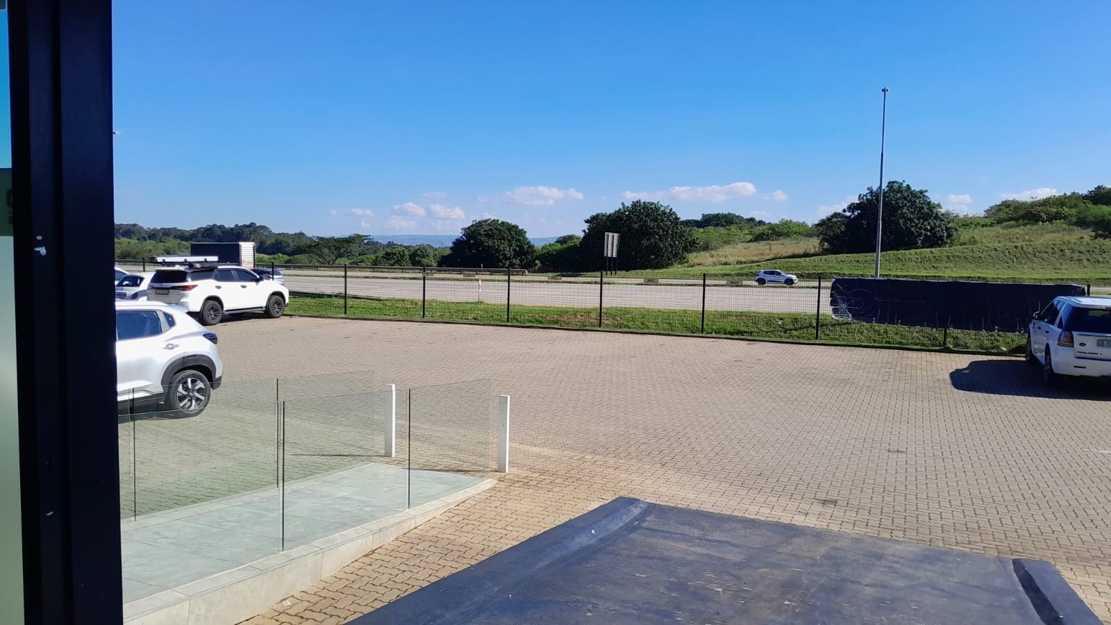 PRIME COMMERCIAL SPACE of 692m2 TO LET | HIGH VISIBILITY N2 EXPOSURE | BALLITO