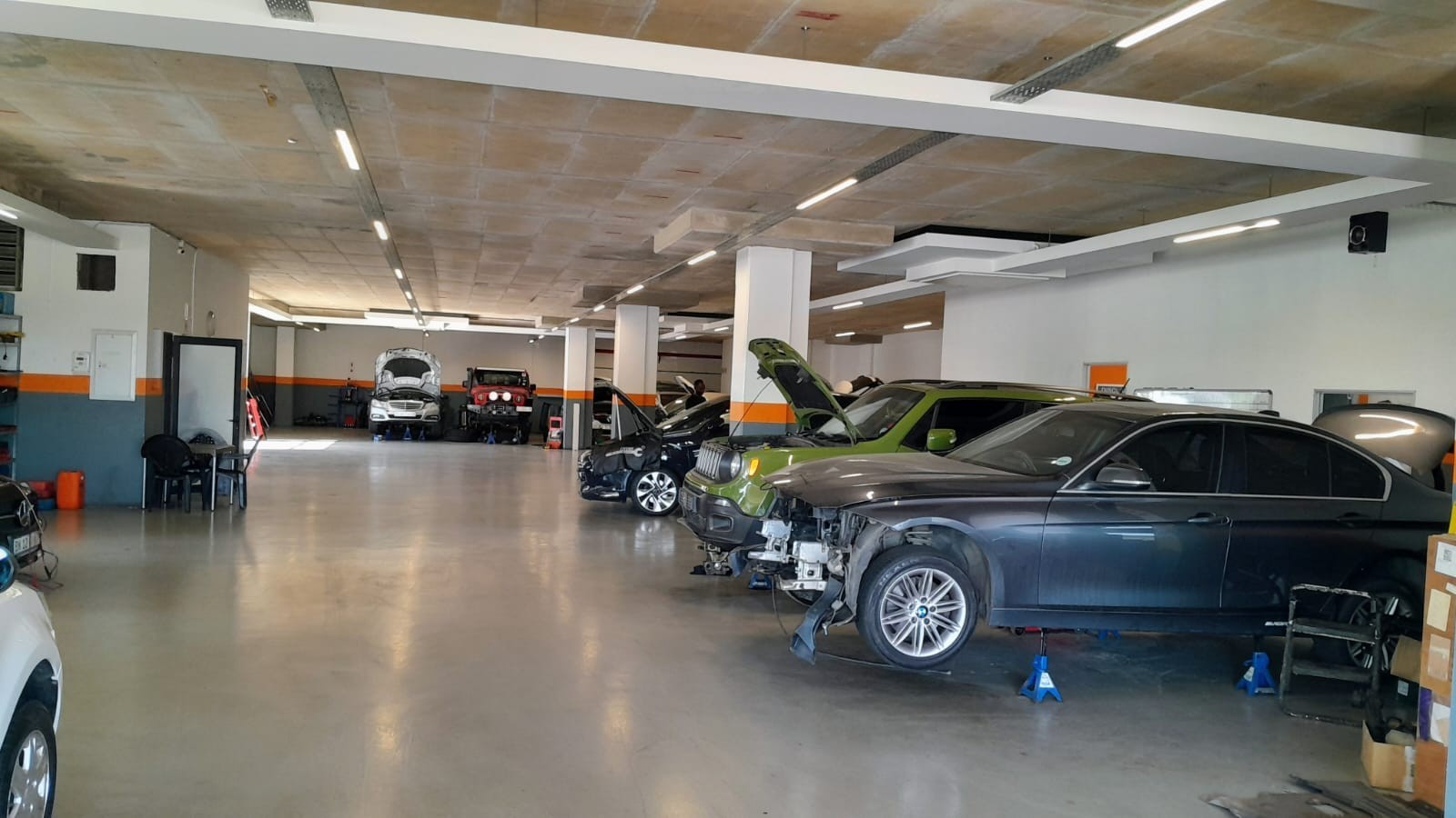 PRIME COMMERCIAL SPACE of 692m2 TO LET | HIGH VISIBILITY N2 EXPOSURE | BALLITO