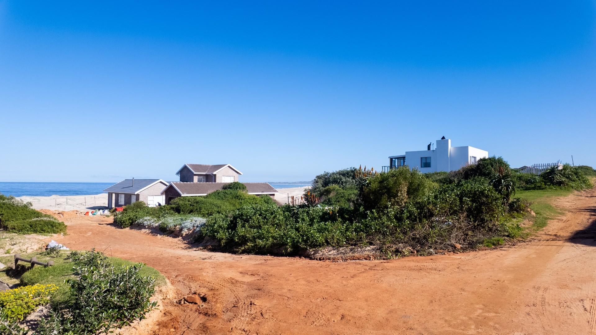 Prime Sea-view stands For Sale in Oyster Bay