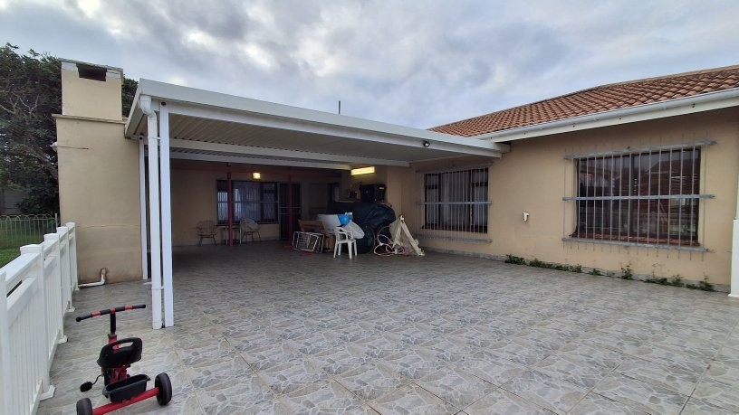 Spectacular Ocean Views Meet Spacious Family Living Today