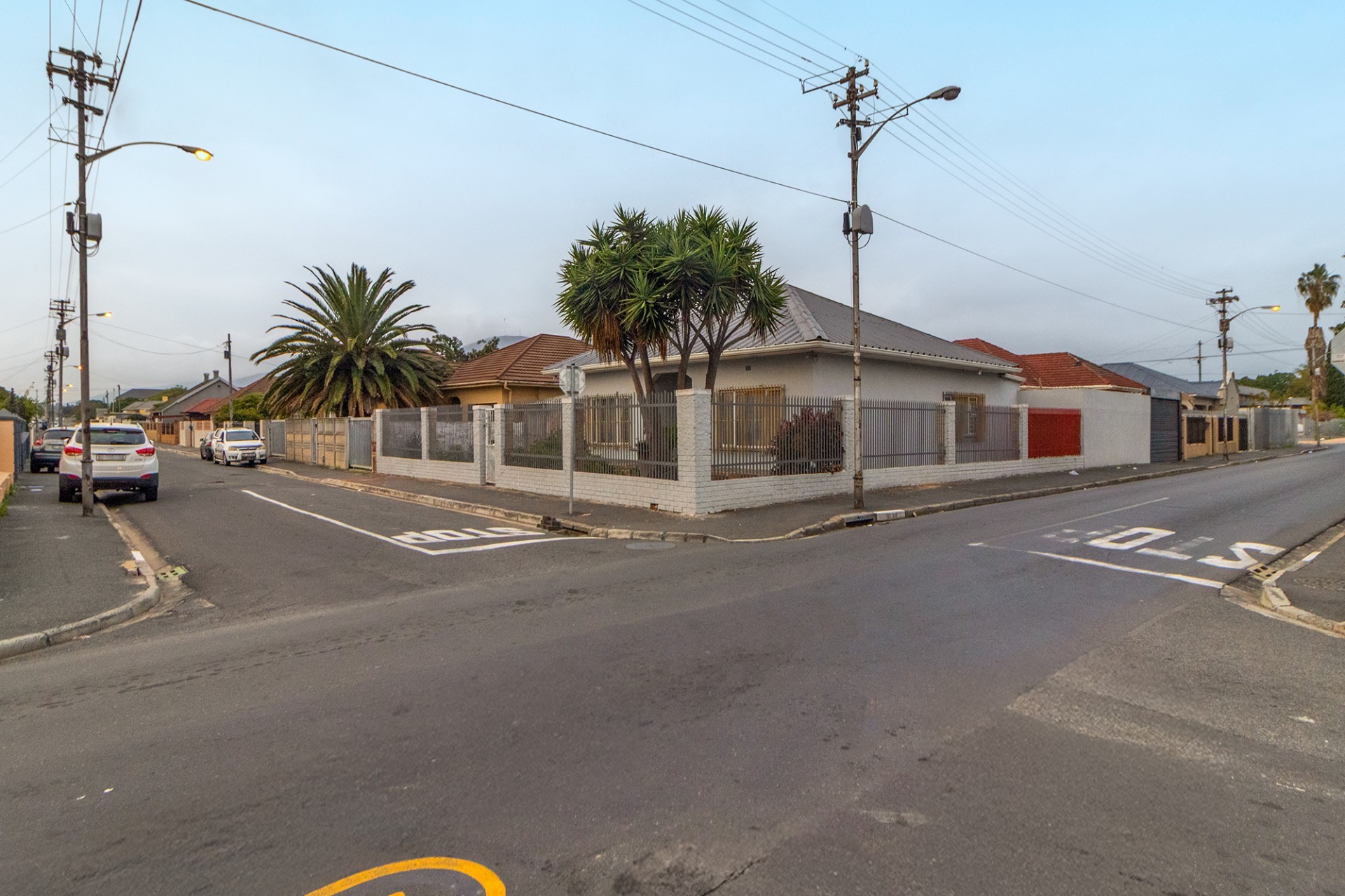 Spacious 3 Bedroom Family Home with Study on a Corner Erf for sale in Glenlily, Parow