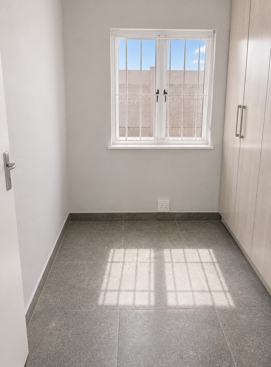 Modern, 2Bedroom Home in a Secure Complex Grassy Park