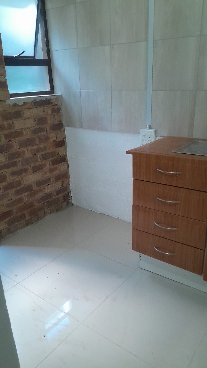 Cottage To Rent in Protea North, Soweto