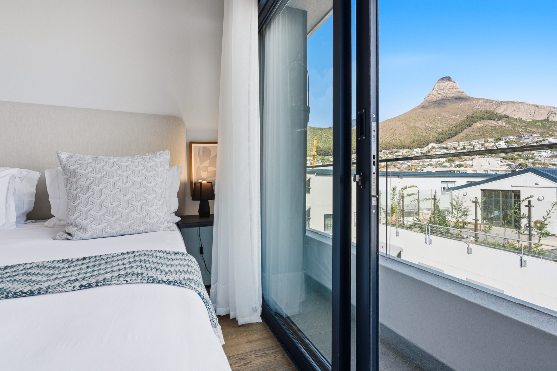 Airbnb Apartment For Sale in Sea Point, Cape Town