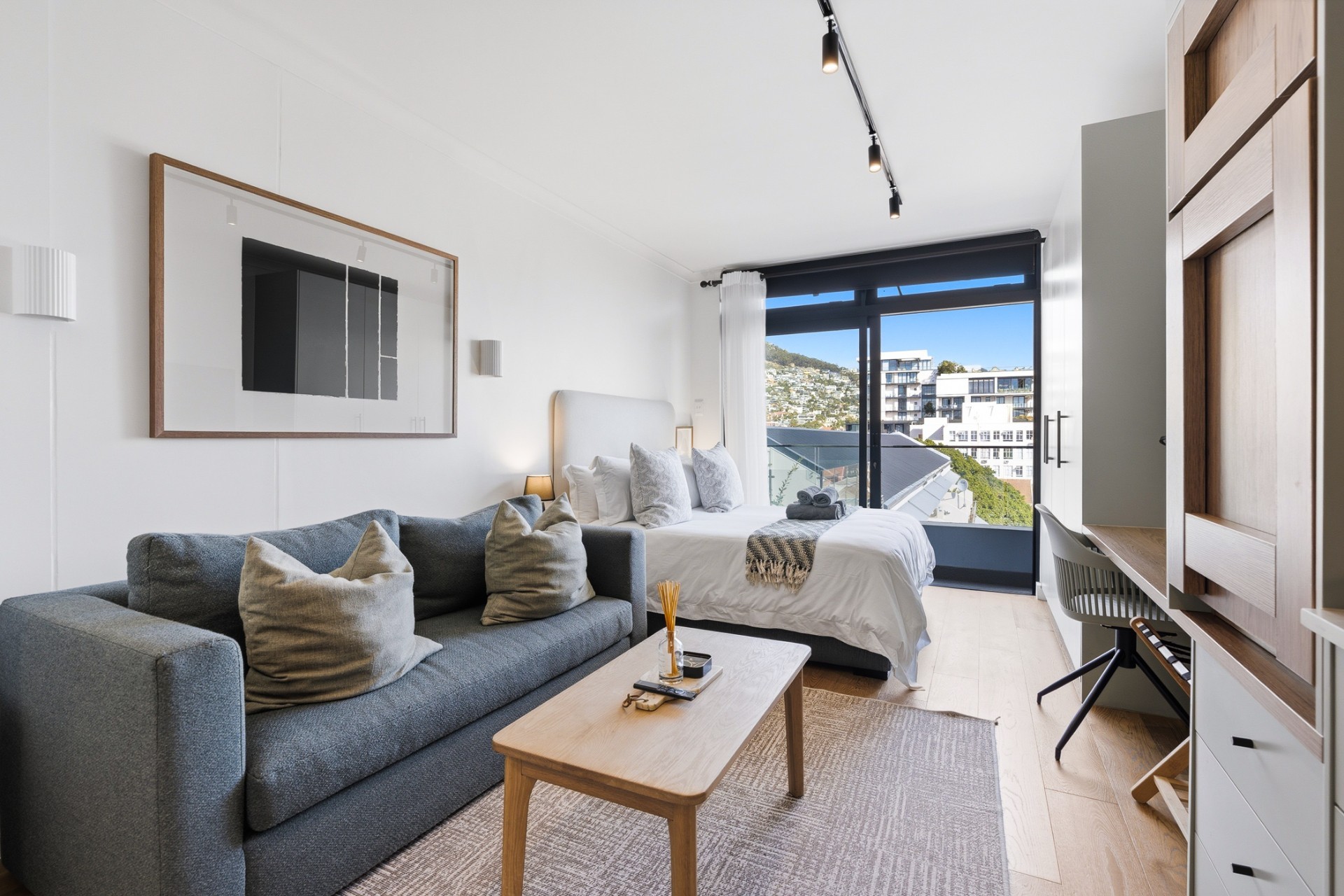 Airbnb Apartment For Sale in Sea Point, Cape Town