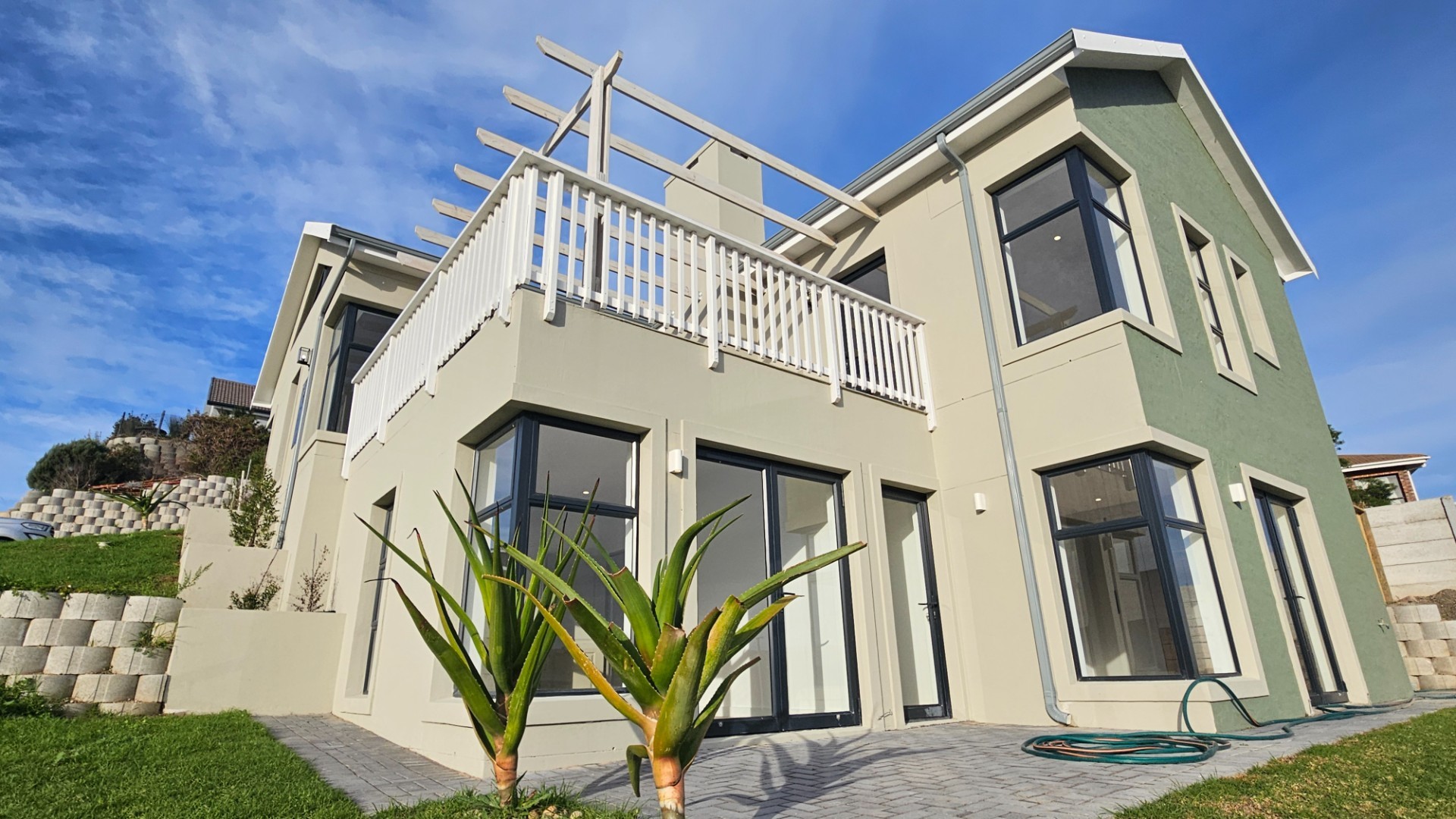 House For Sale in Seemeeu Park, Mossel Bay