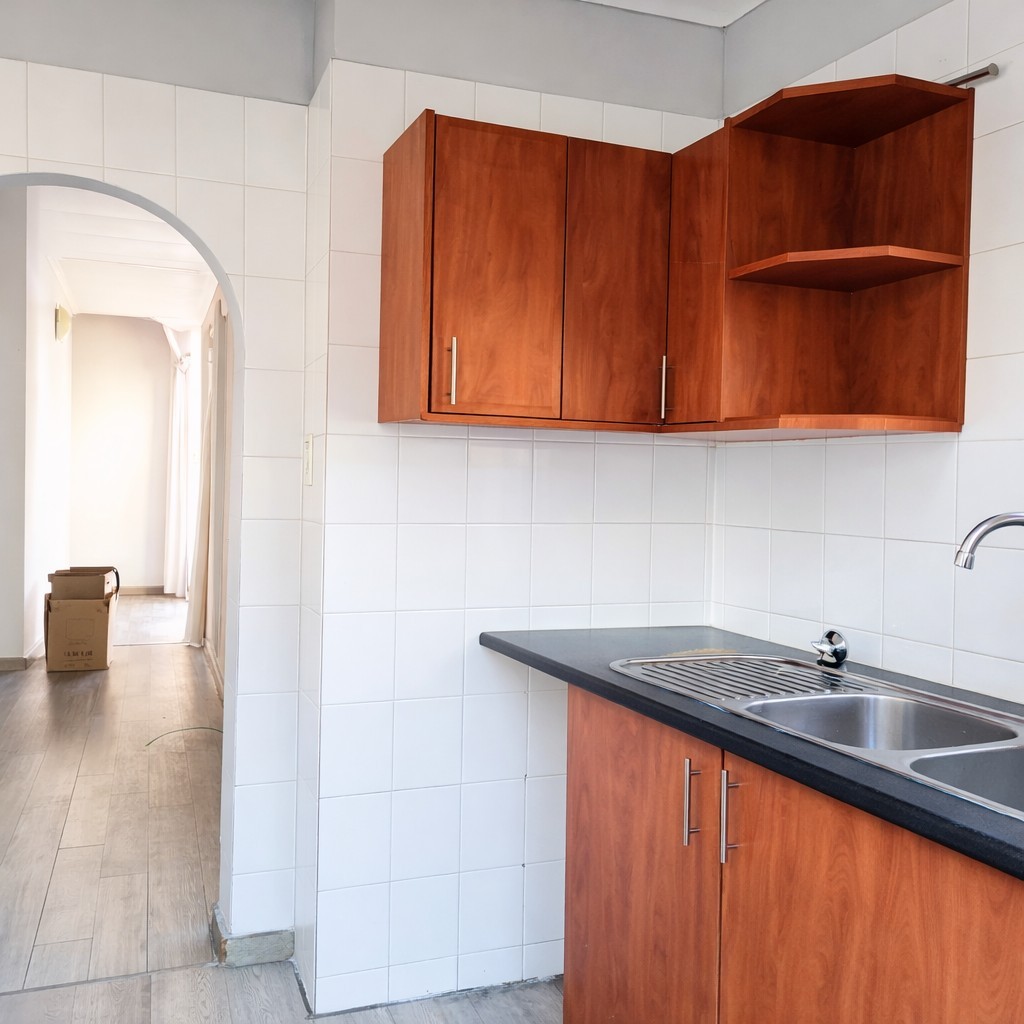 Apartment For Sale in Bear Park, Corlett Gardens, Johannesburg