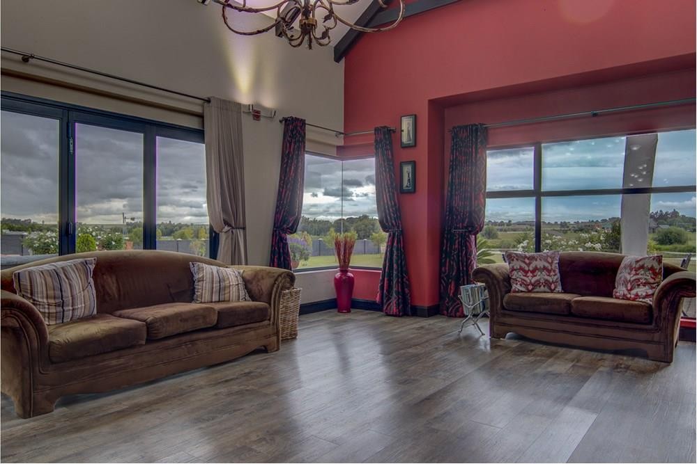 Three in One For Sale in Dunblane Lifestyle and Equestrian Estate, Kempton Park