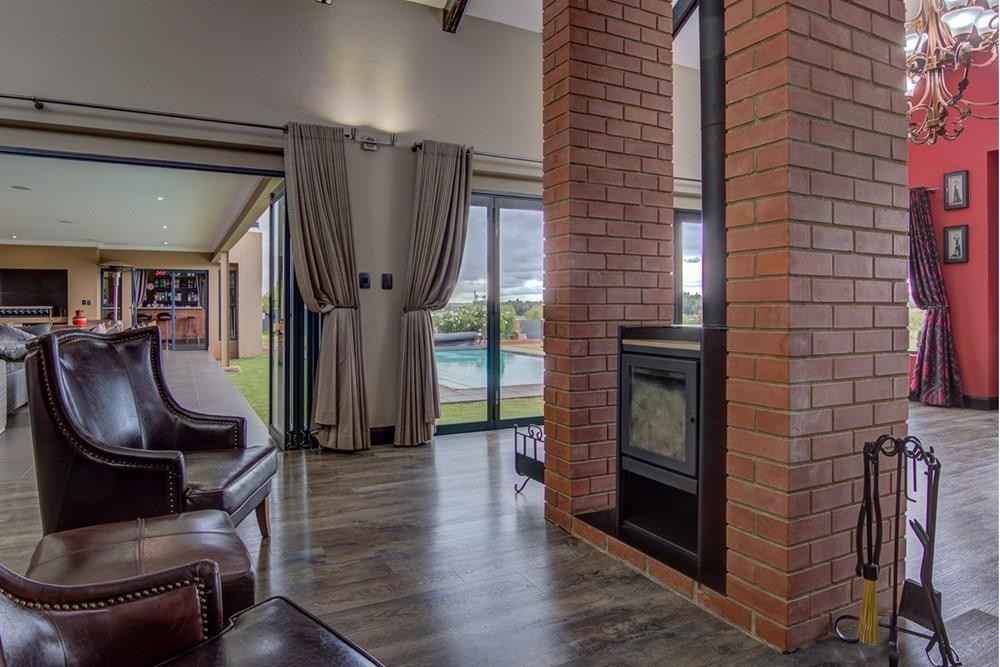 Three in One For Sale in Dunblane Lifestyle and Equestrian Estate, Kempton Park