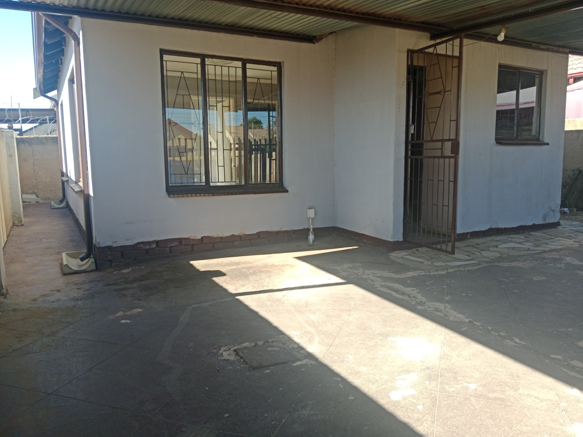 Affordable 2 Bedroom House To Rent in Soshanguve VV, Soshanguve