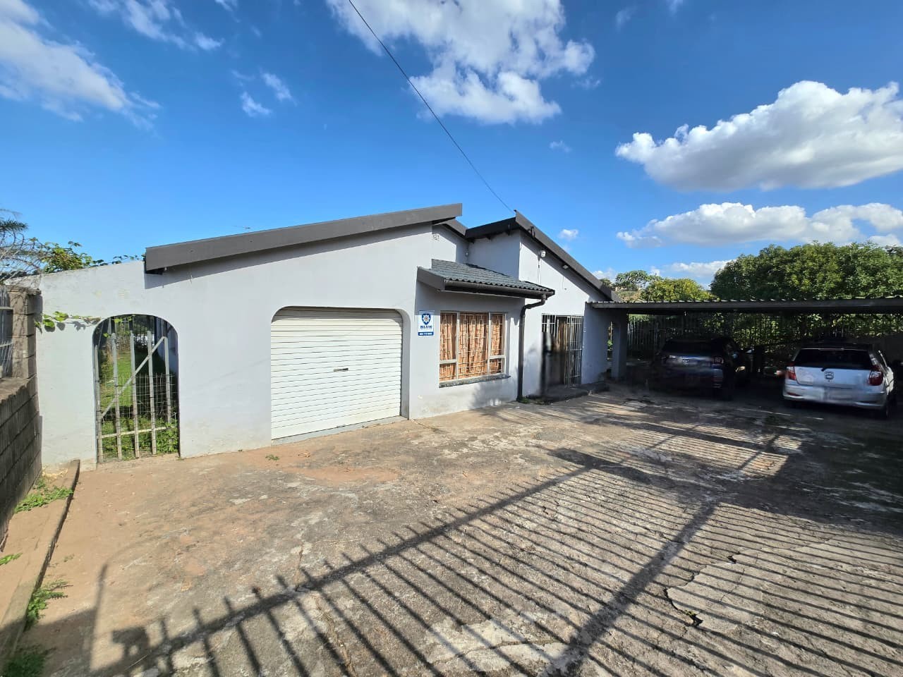House For Sale in Shallcross, Chatsworth, KwaZulu Natal