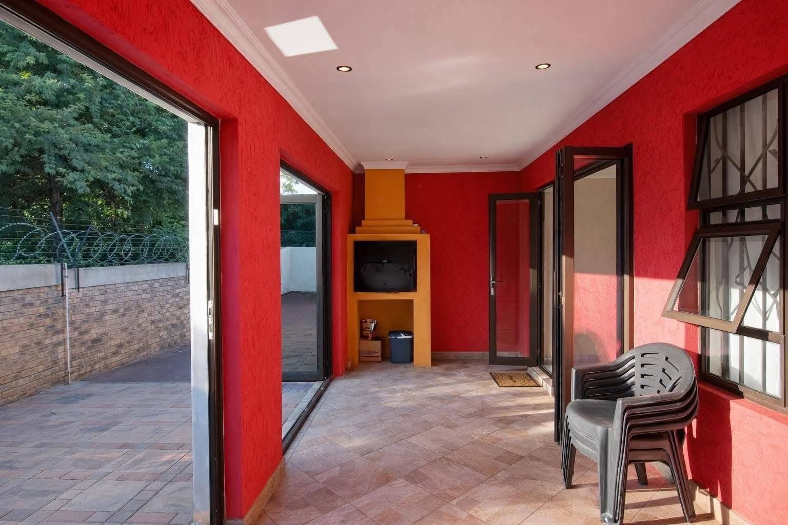 Spacious 4-Bedroom Family Home To Rent in Amandasig, Akasia