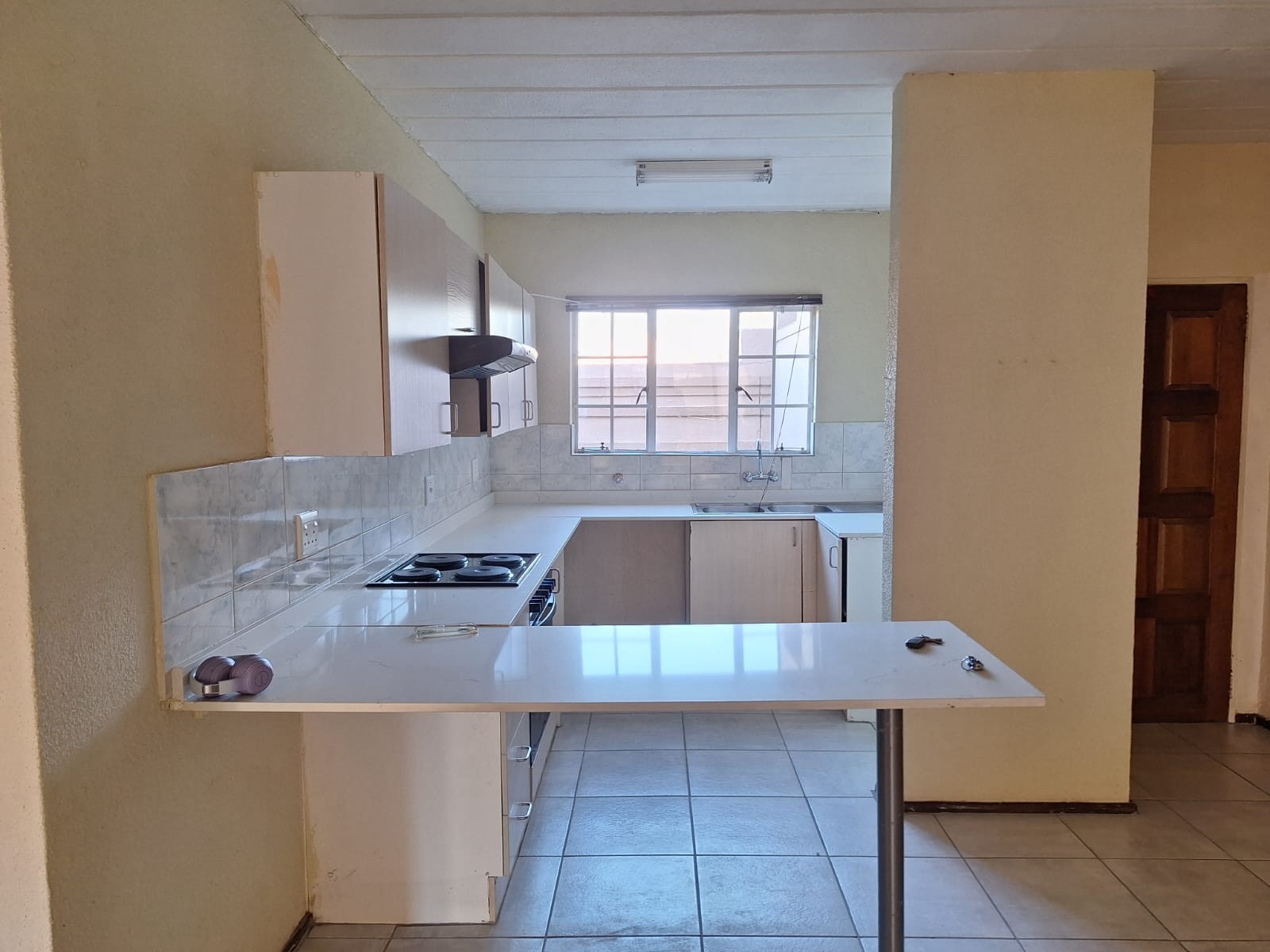 Spacious 2 Bed 1 bath