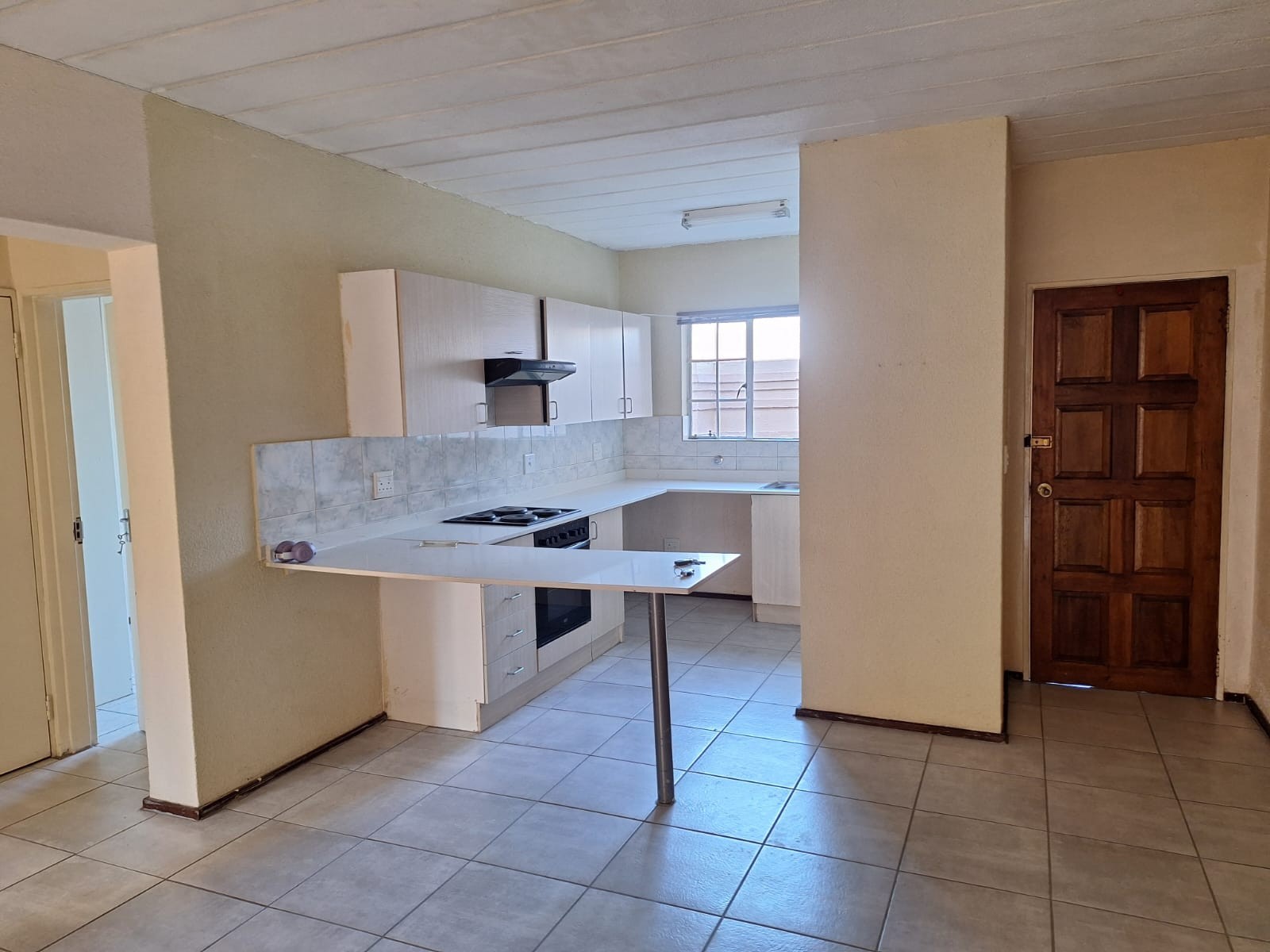 Spacious 2 Bed 1 bath
