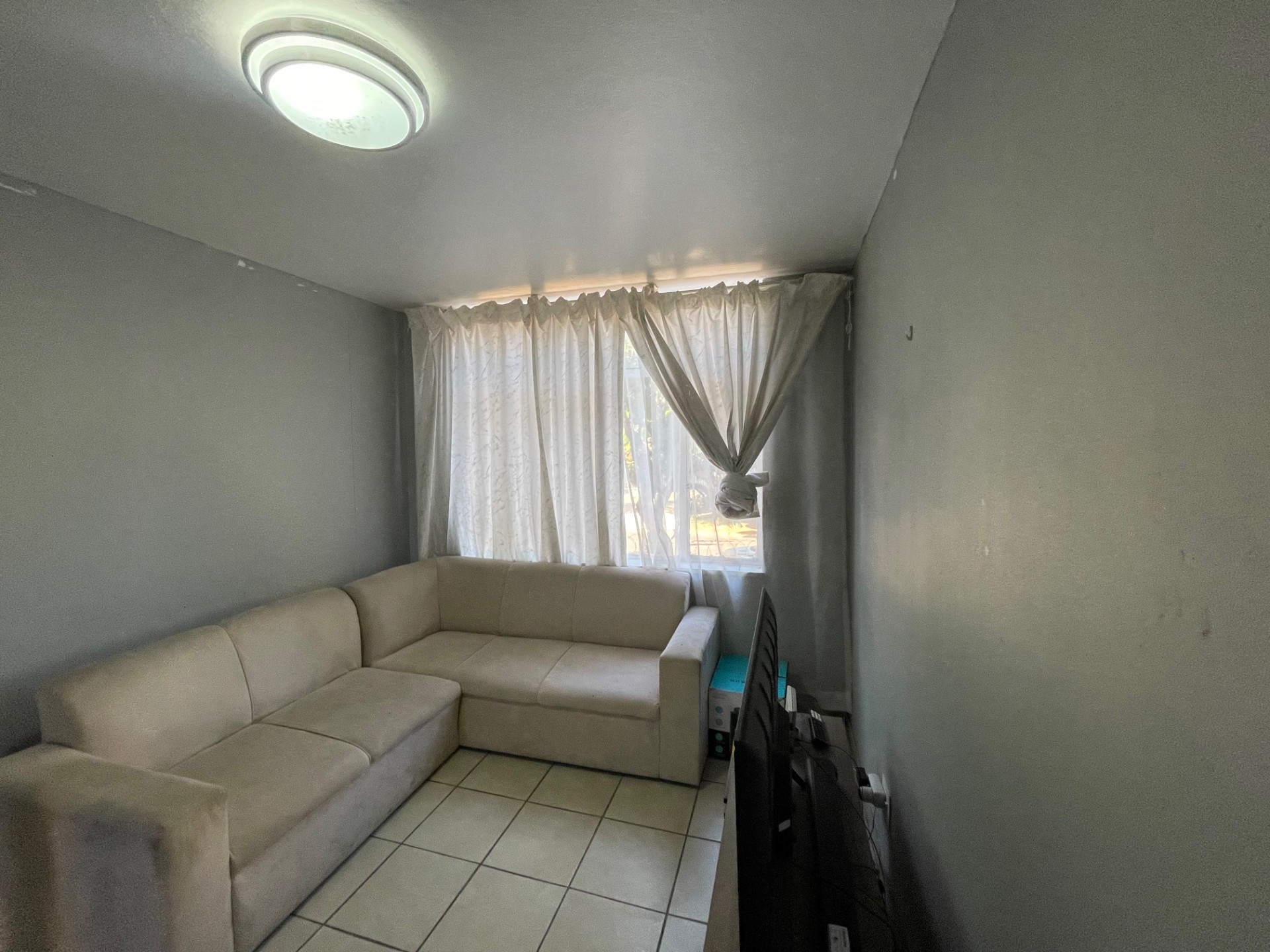 Full One Bedroom Apartment For Sale in Arcadia near UP.
