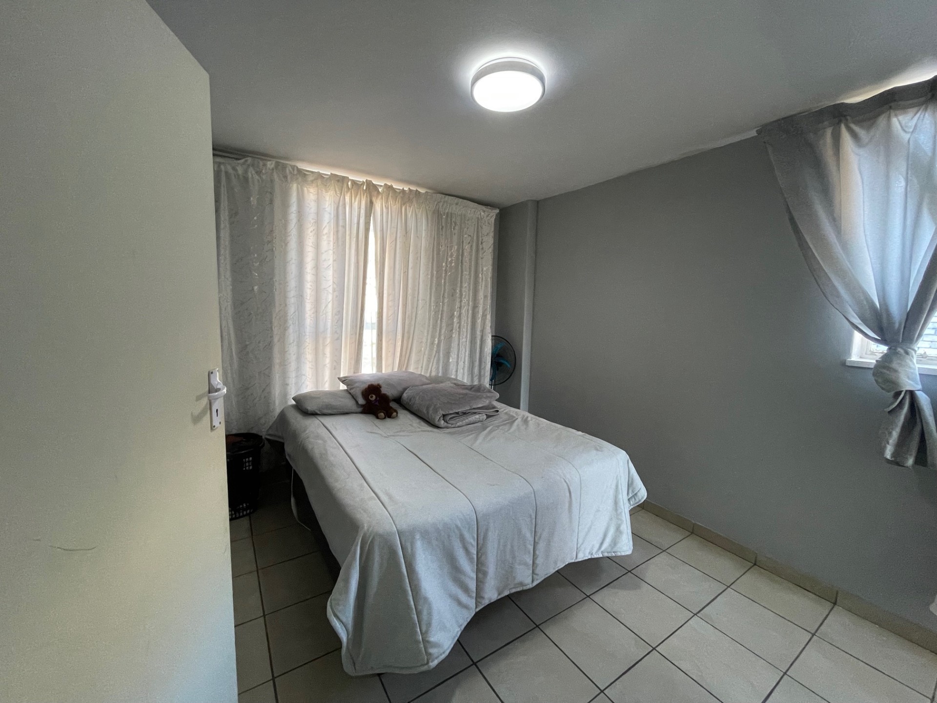Full One Bedroom Apartment For Sale in Arcadia near UP.