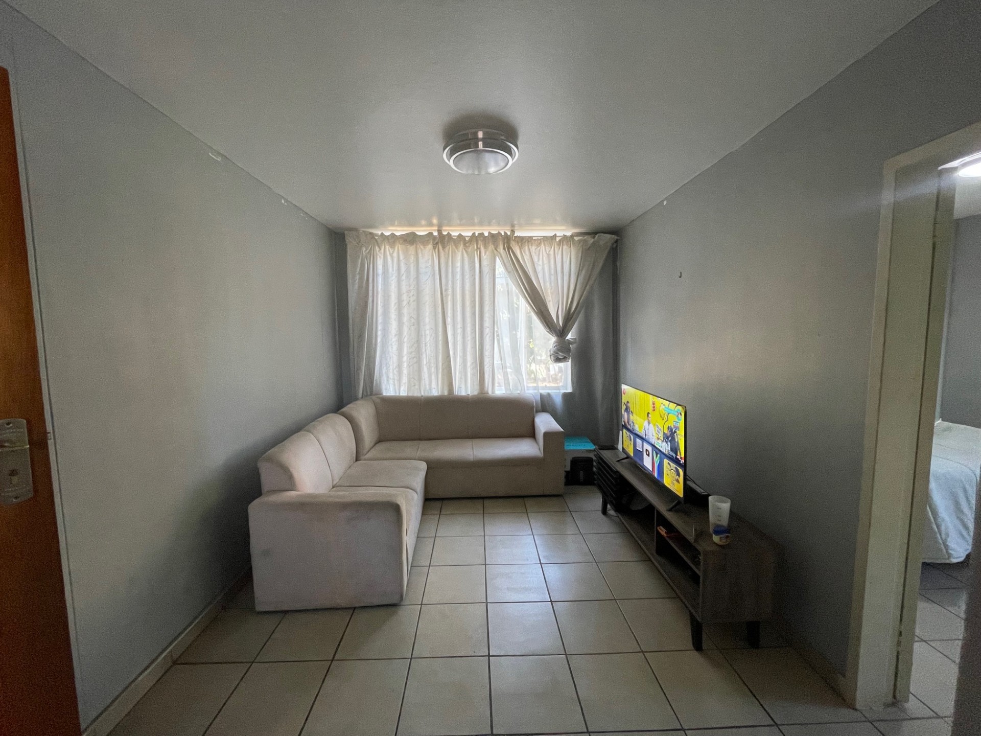 Full One Bedroom Apartment For Sale in Arcadia near UP.