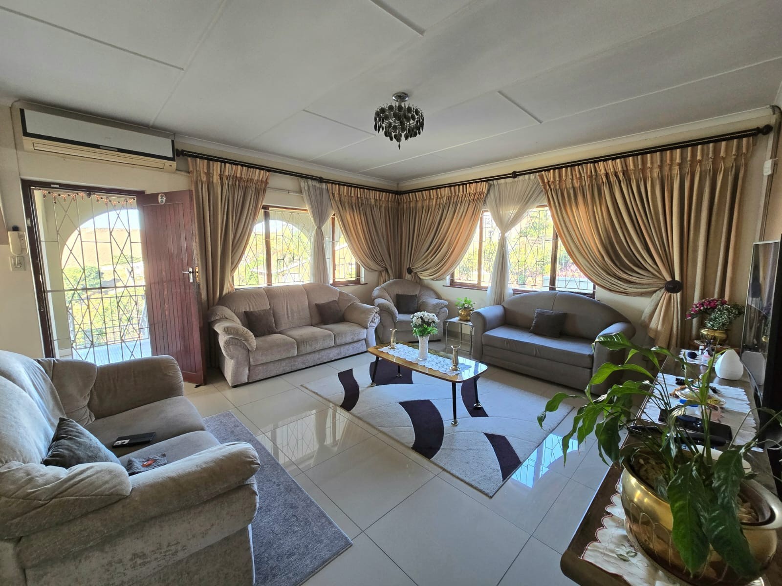 House for sale in Clare Hills, Durban, KwaZulu Natal, 200 m²