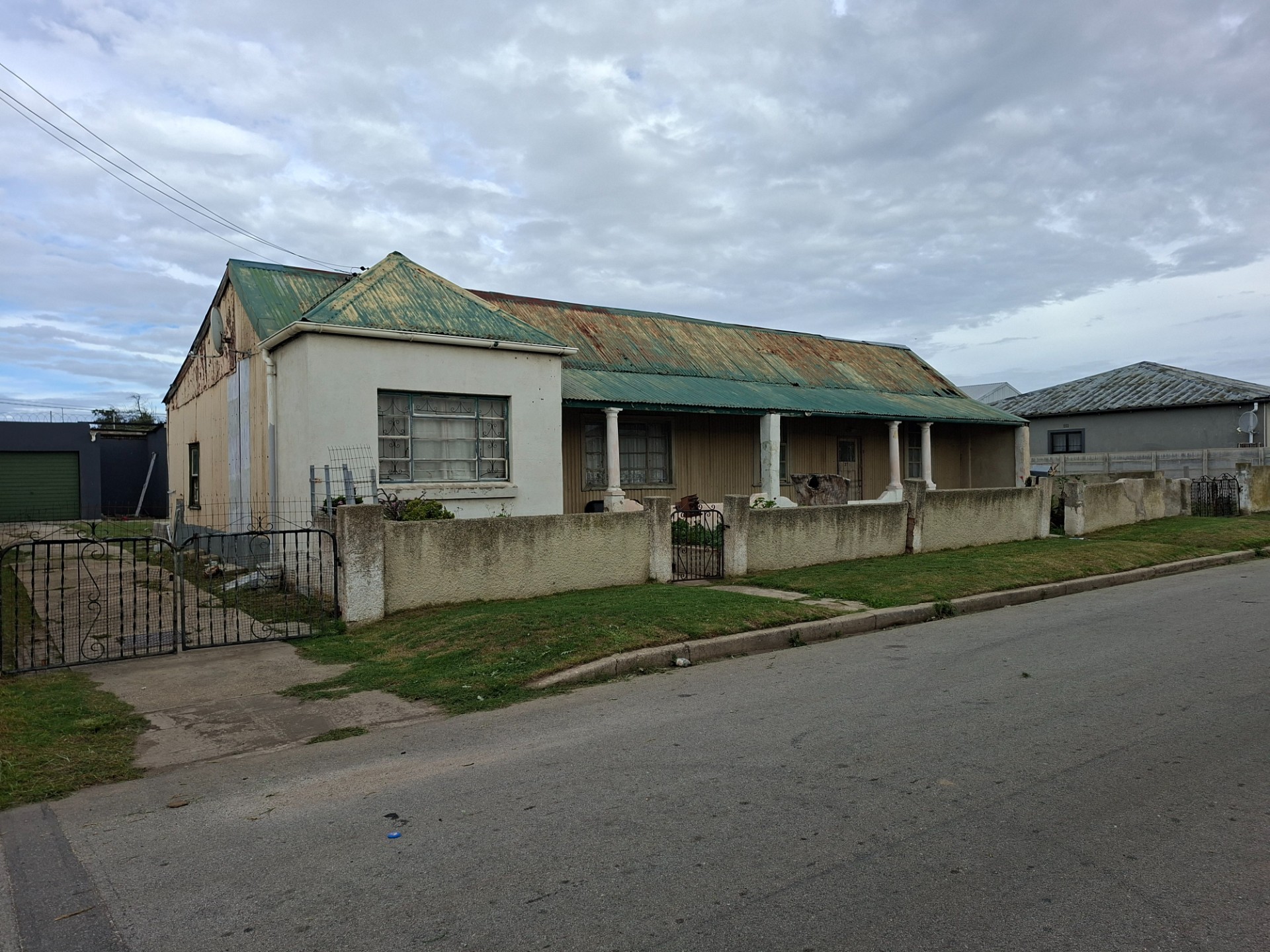 971m² Development Opportunity in Sidwell - Ideal for Commercial Conversion