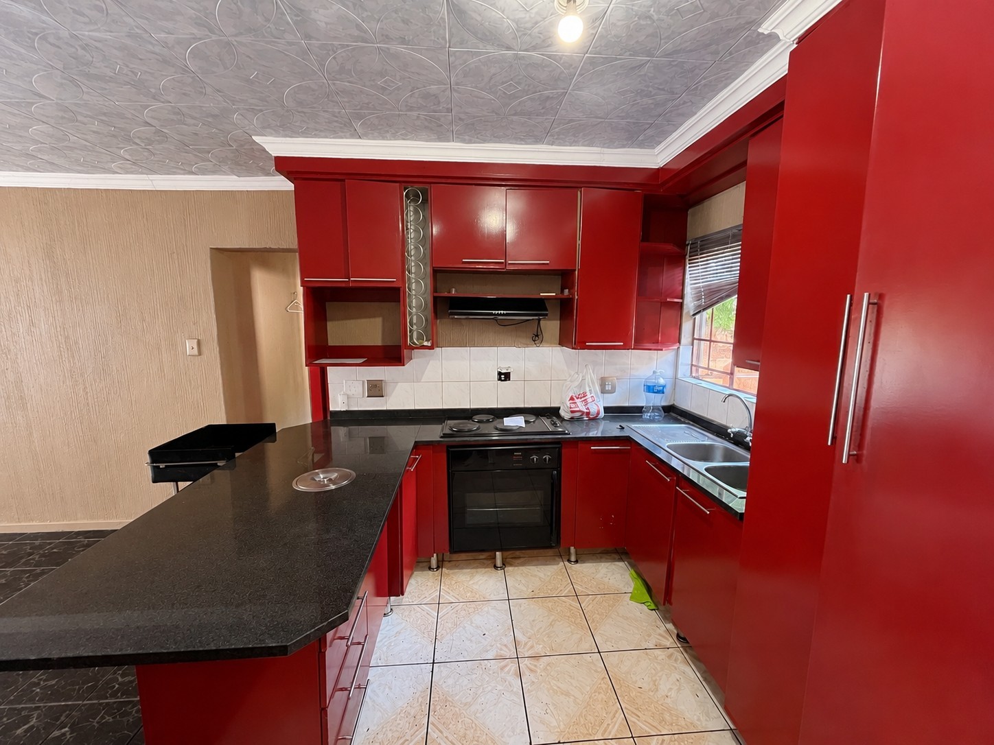 Excellent Investment Opportunity in Summer Place - 3-Bedroom Apartment