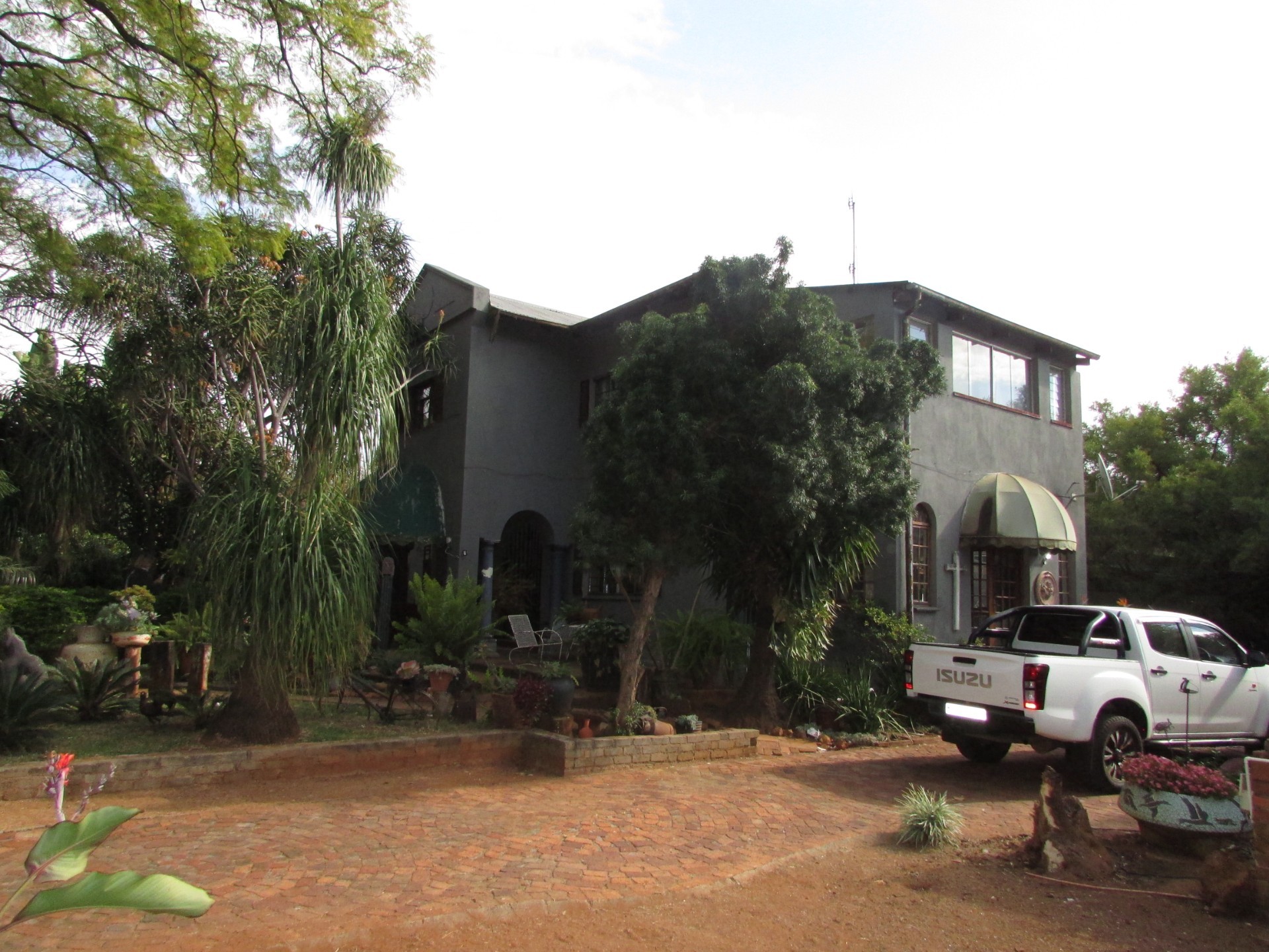 Colbyn Property with Exceptional Business Potential