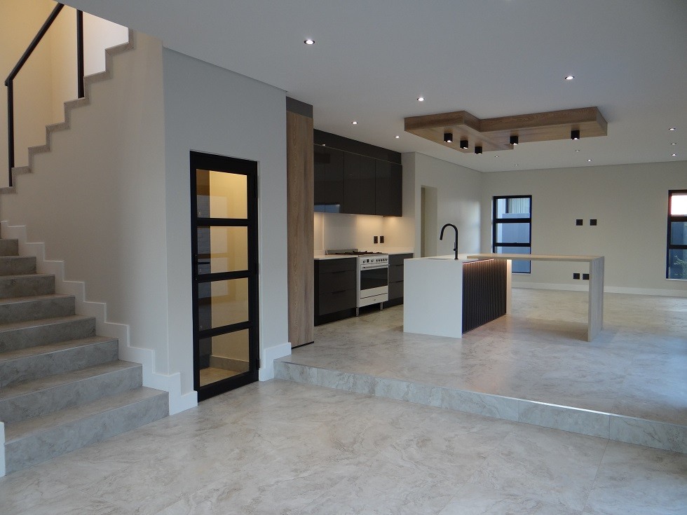 4 Bedroom House + 3 Garages and Study For Sale in Fountainbrook Estate, Midstream Estate, Centurion