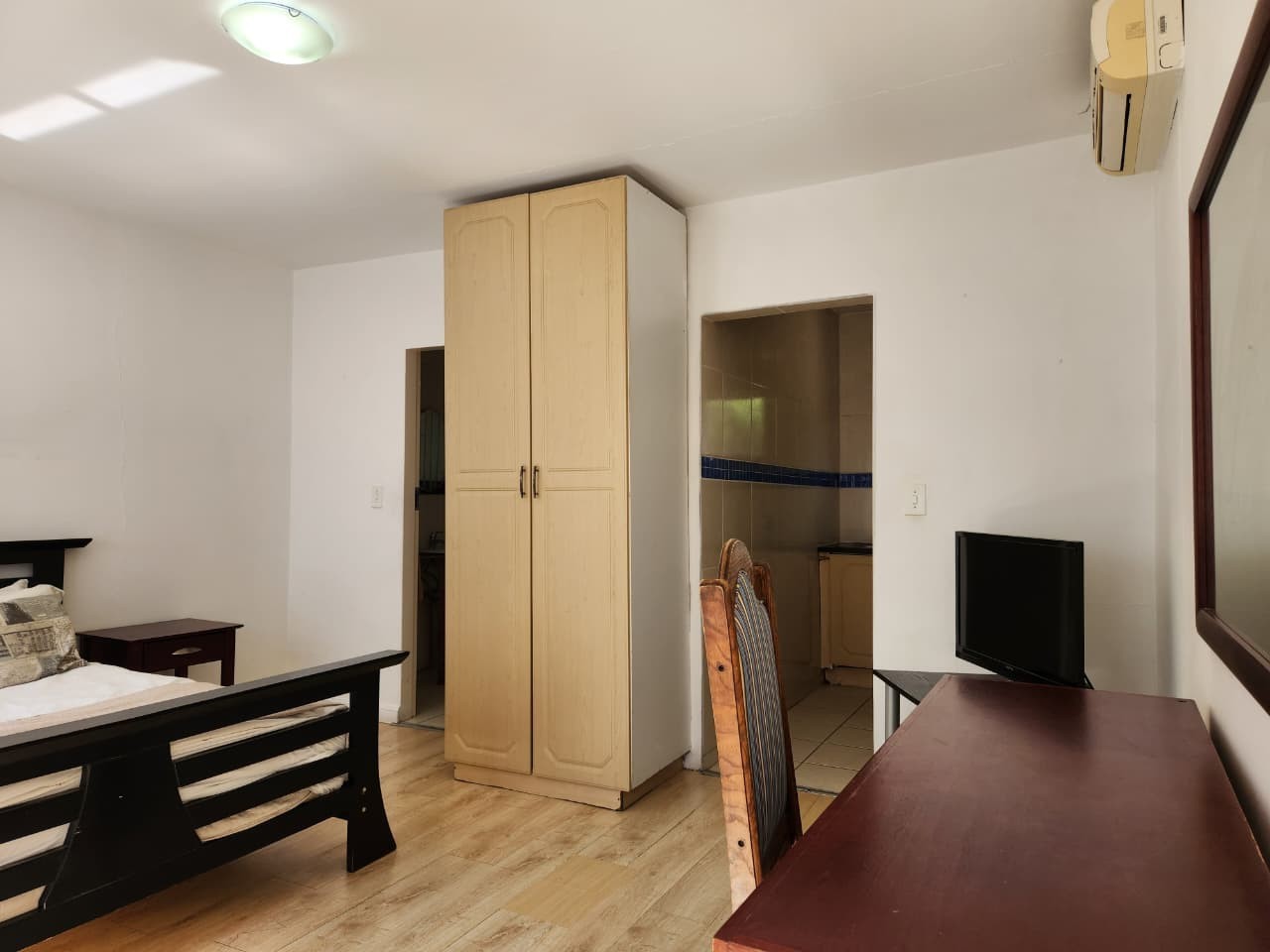 Apartment To Rent in Waverley, Johannesburg