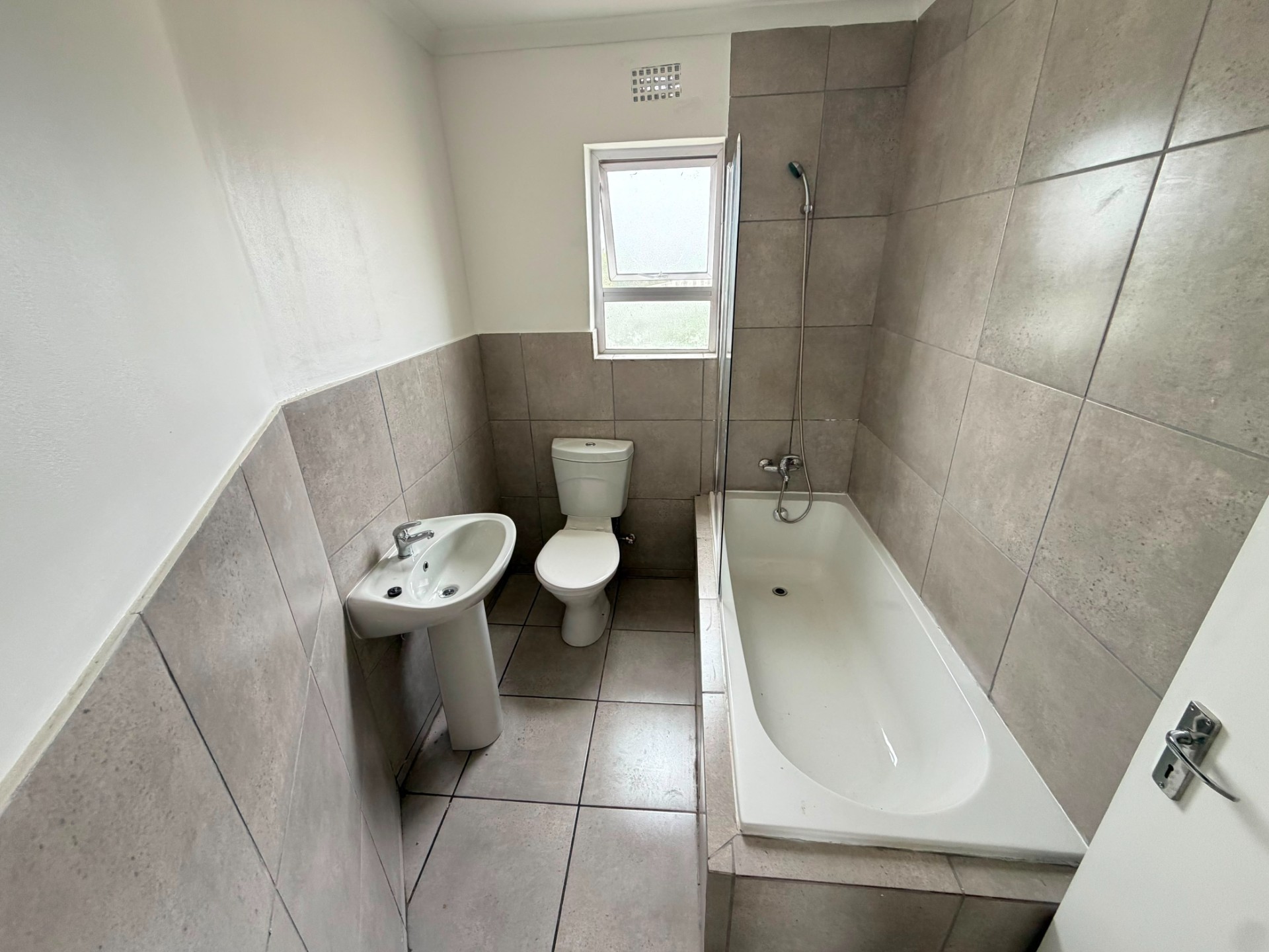 3-Bedroom House To Rent in Bardale Village, Blue Downs