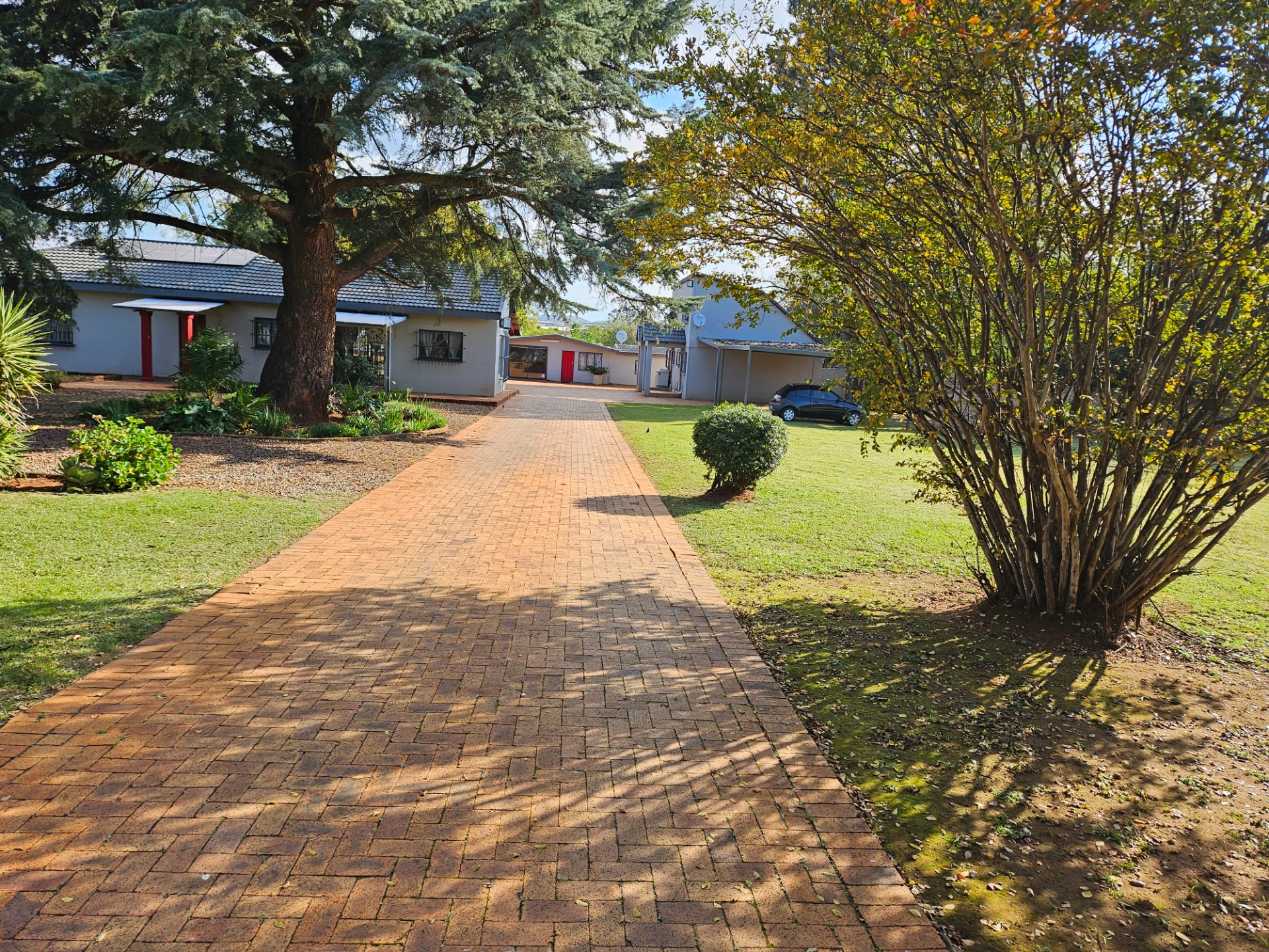 Small Holding For Sale in Raslou AH, Centurion