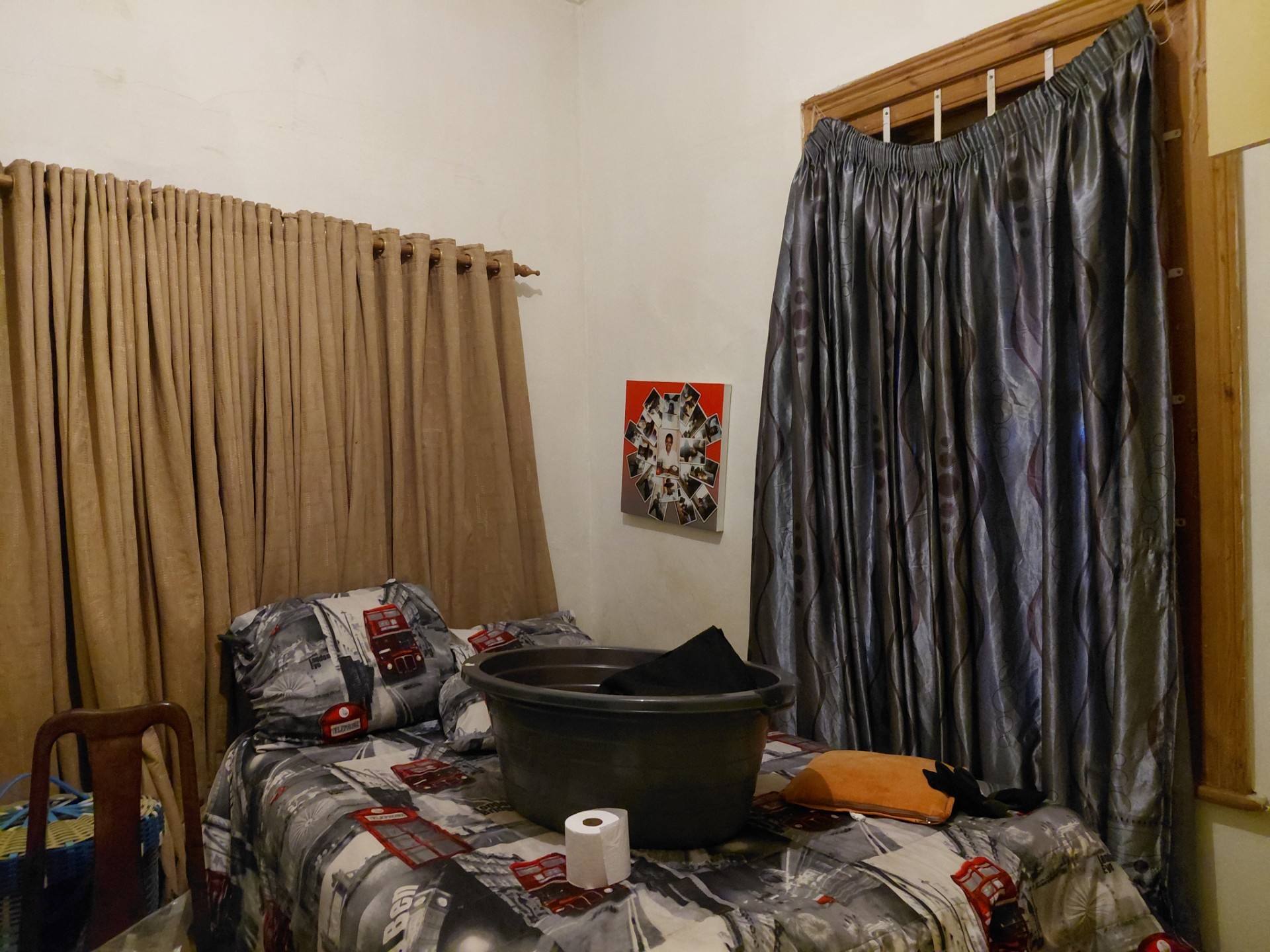 House For Sale in Roodepoort North, Roodepoort